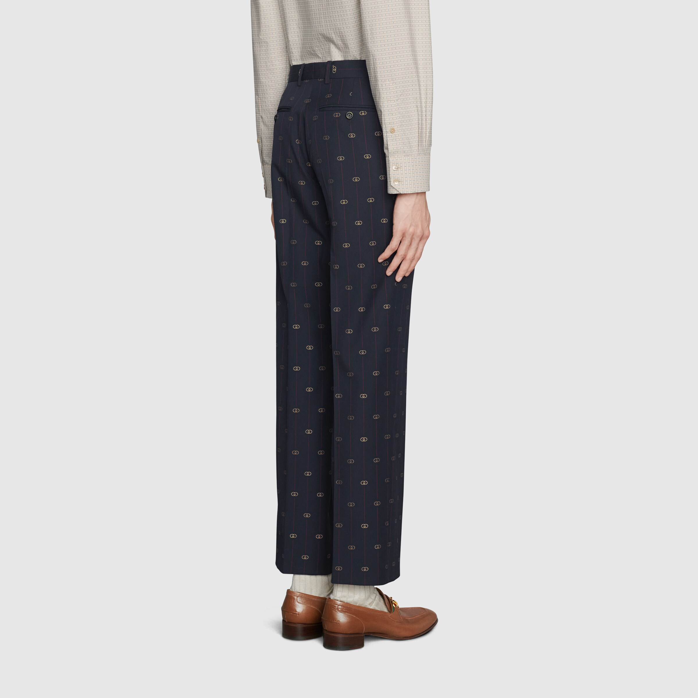 660190_ZAGWR_4956_007_100_0000_Light-Interlocking-G-stripe-wool-suit.jpg