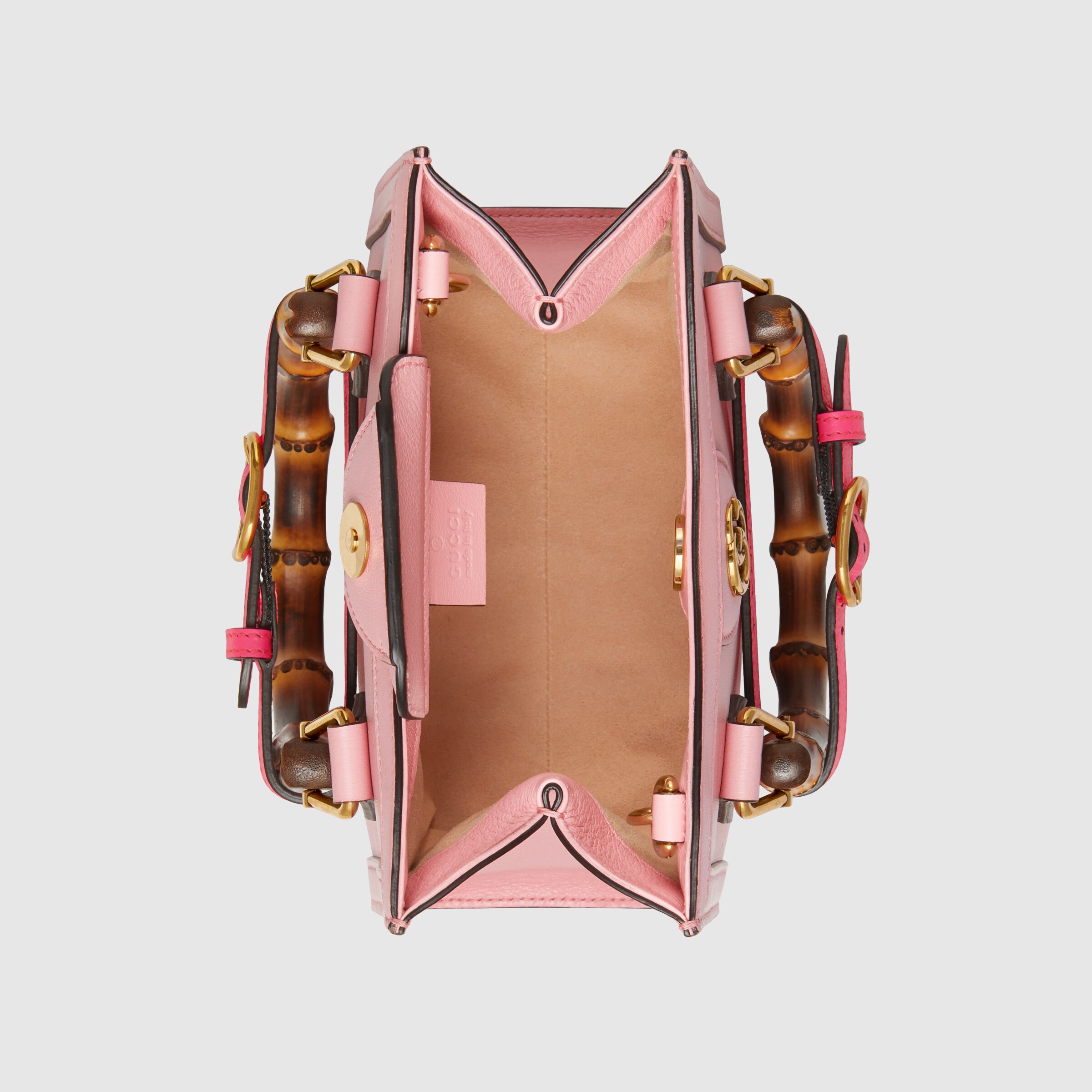 655661_17QDT_5378_007_058_0000_Light-Gucci-Diana-mini-tote-bag.jpg