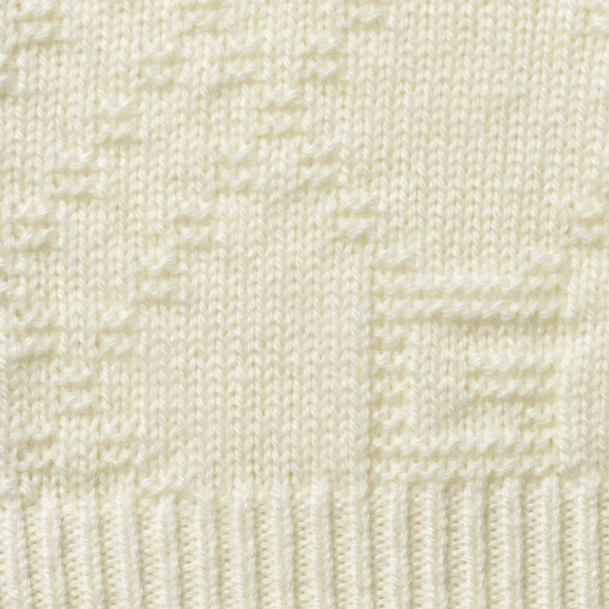 660496_XKBW5_9166_011_100_0000_Light-Baby-G-cashmere-sleepsuit.jpg