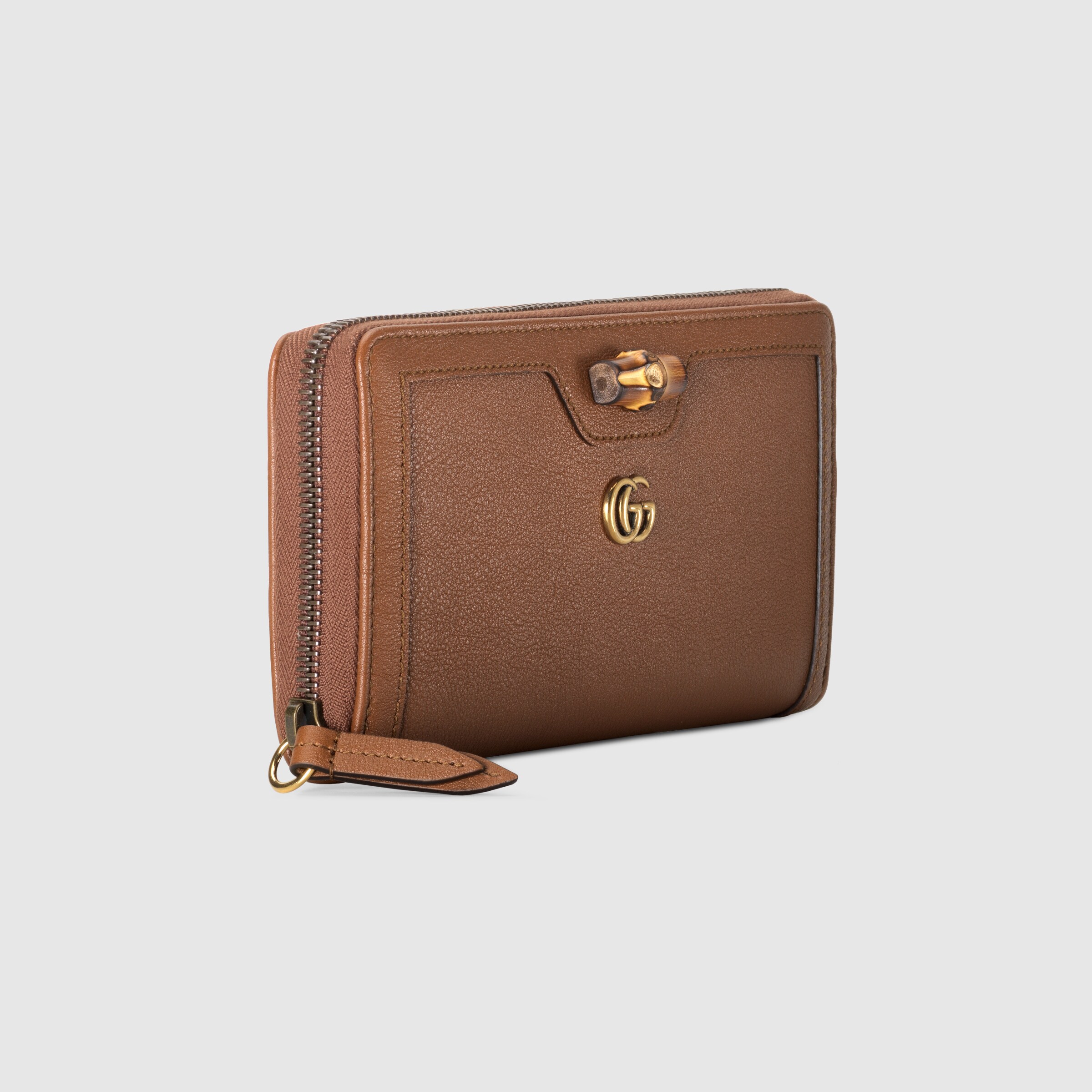 658634_17Q0T_2535_004_100_0010_Light-Gucci-Diana-continental-wallet.jpg
