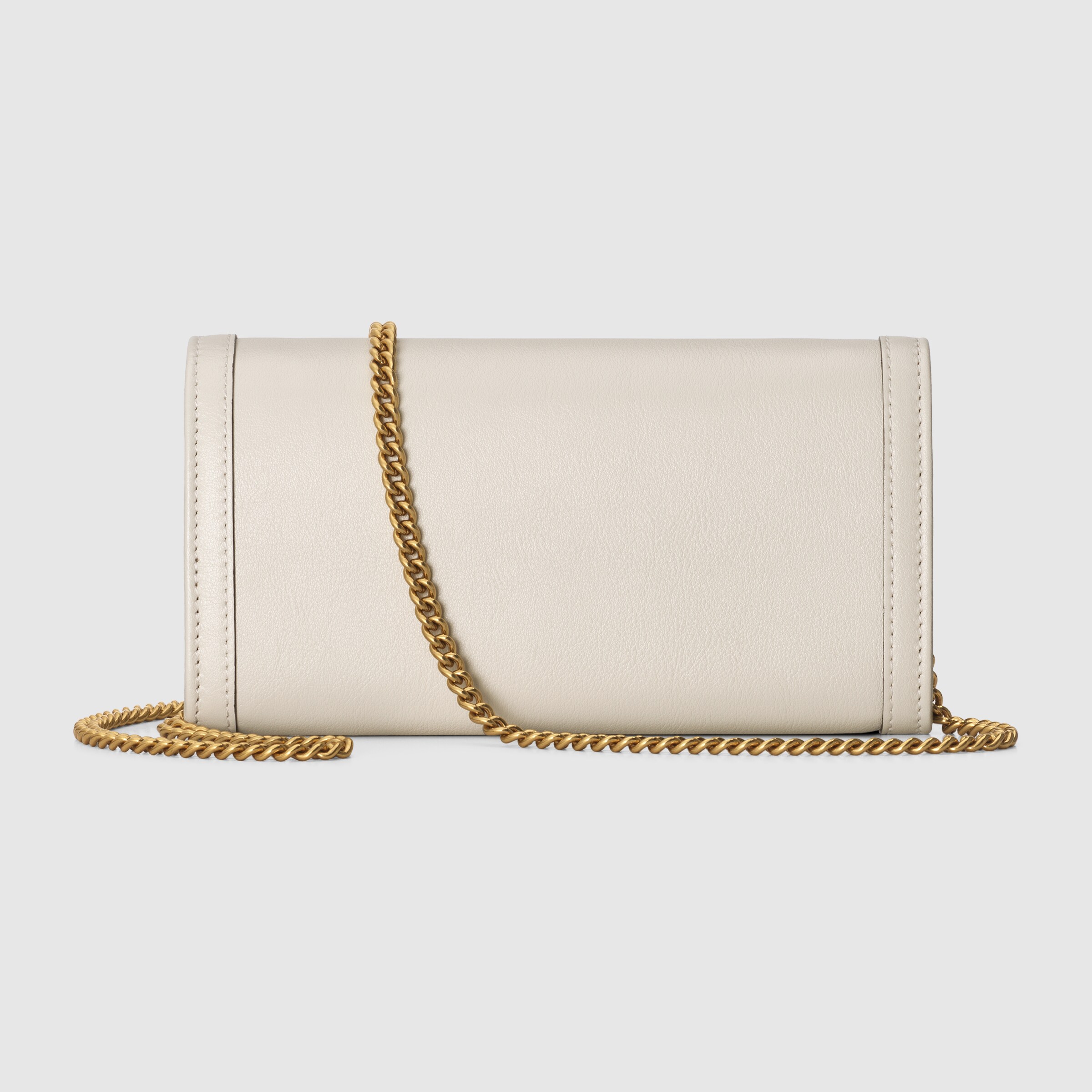 658243_17Q0T_9022_003_100_0015_Light-Gucci-Diana-chain-wallet.jpg