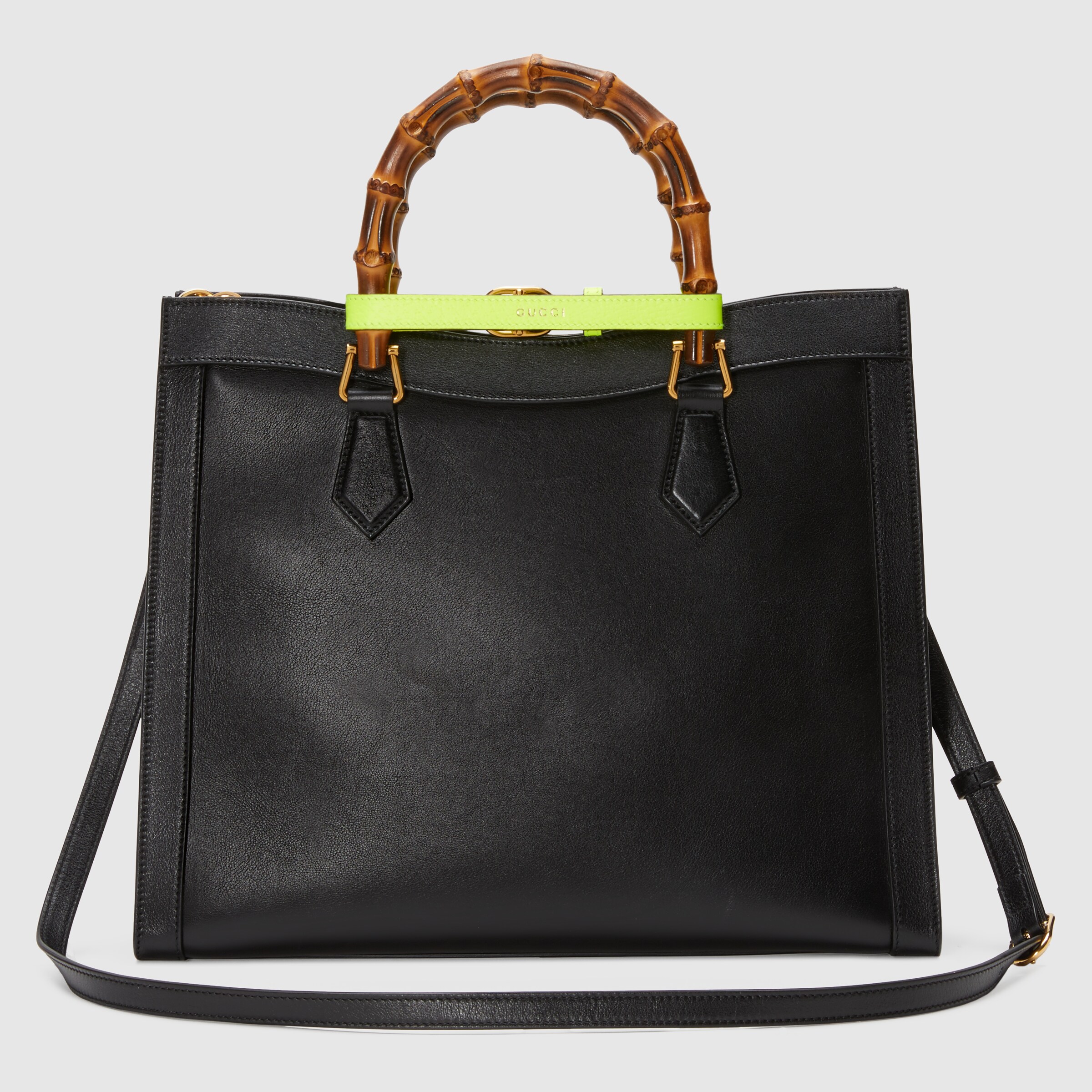 655658_17QDT_1175_003_085_0000_Light-Gucci-Diana-medium-tote-bag.jpg