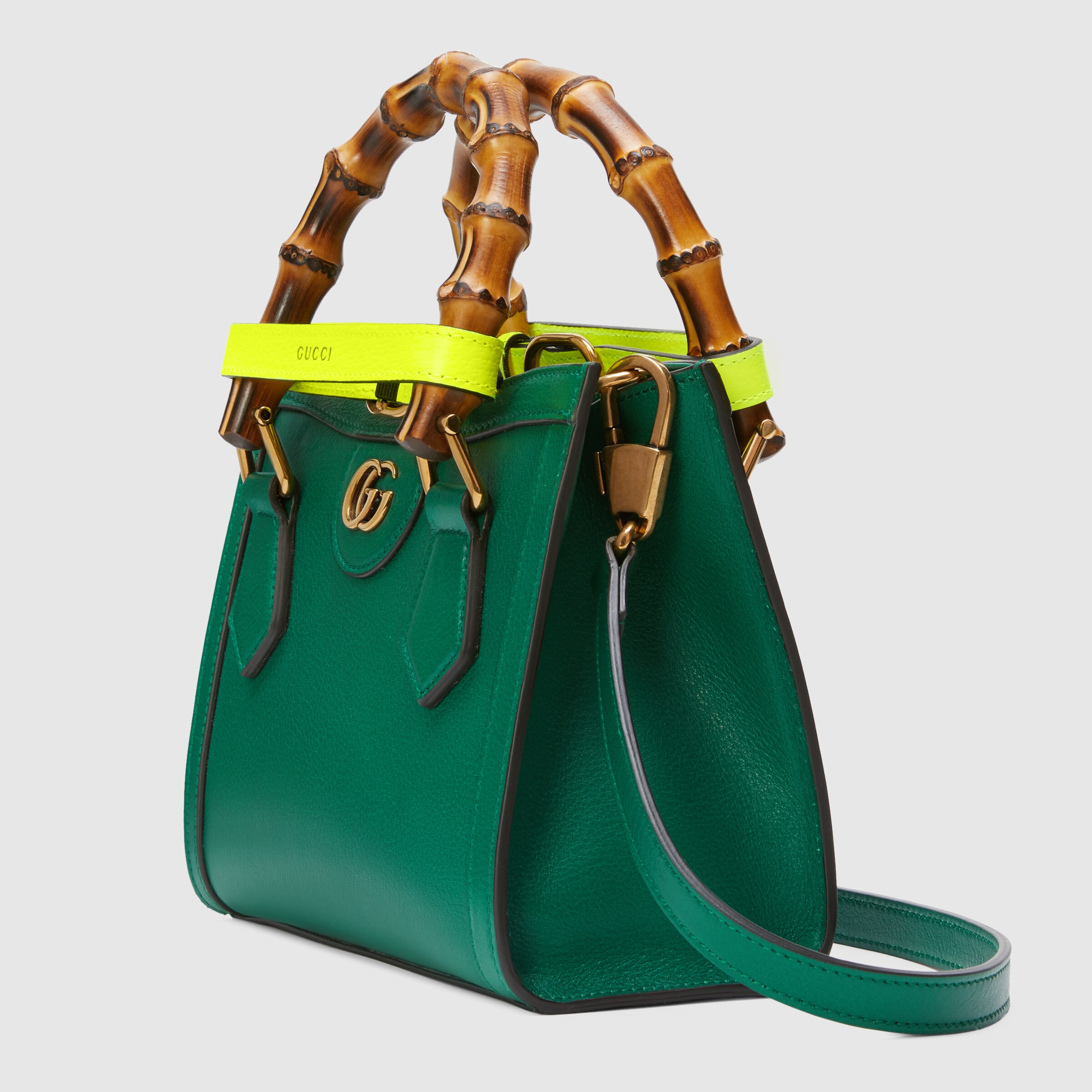 655661_17QDT_3177_002_058_0000_Light-Gucci-Diana-mini-tote-bag.jpg