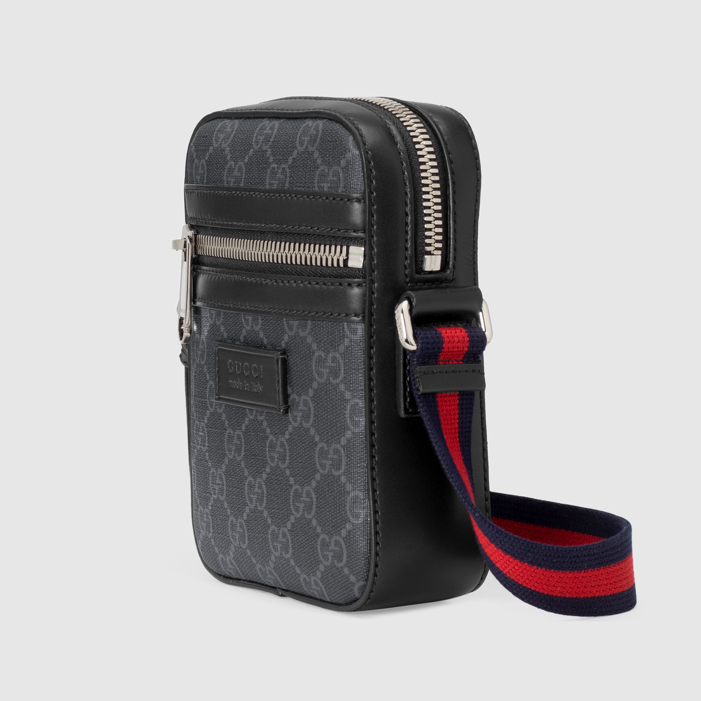 682357_K5RLN_1095_002_055_0000_Light-GG-Black-messenger.jpg