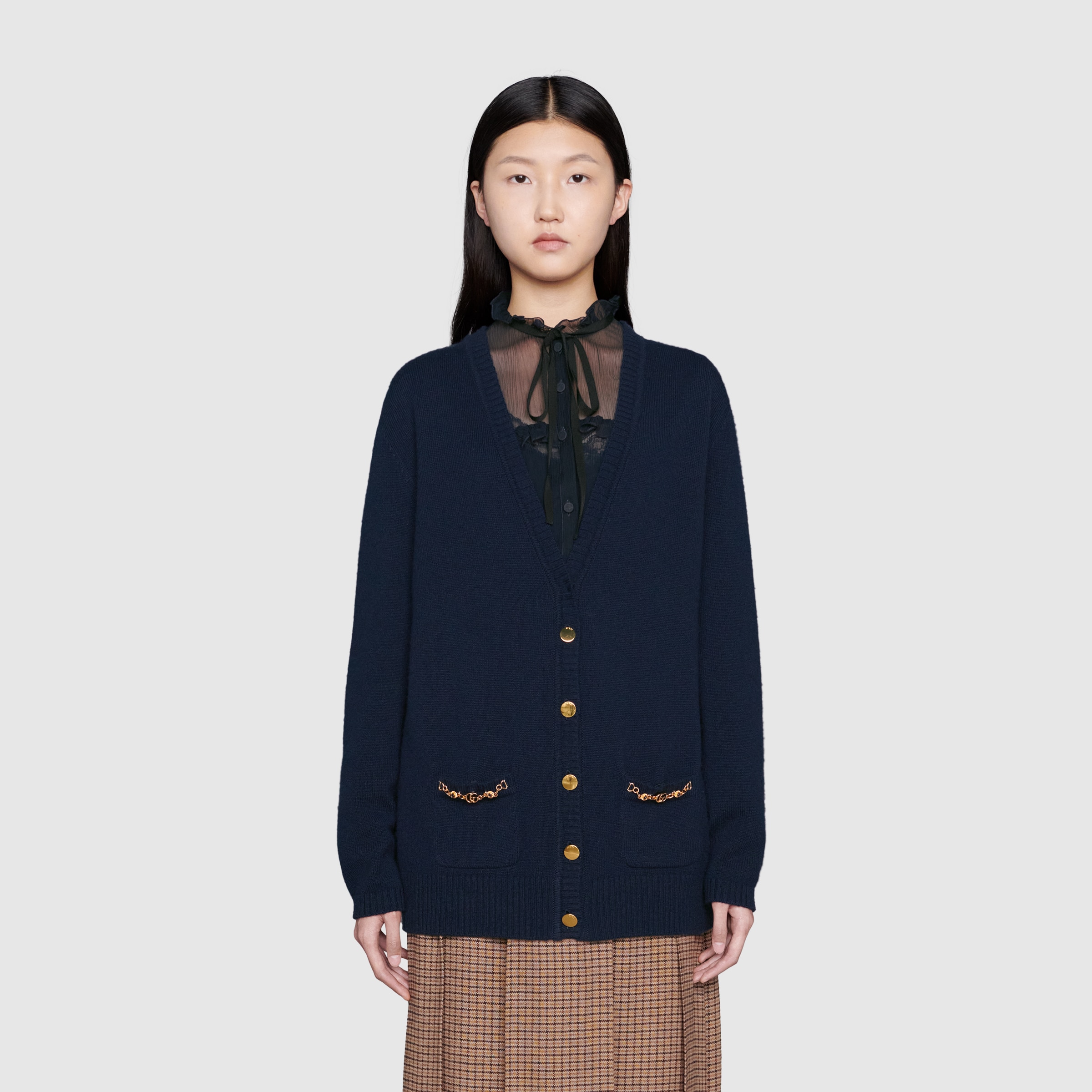 662187_XKBYJ_4759_004_100_0000_Light-Cashmere-cardigan-with-chain-detail.jpg