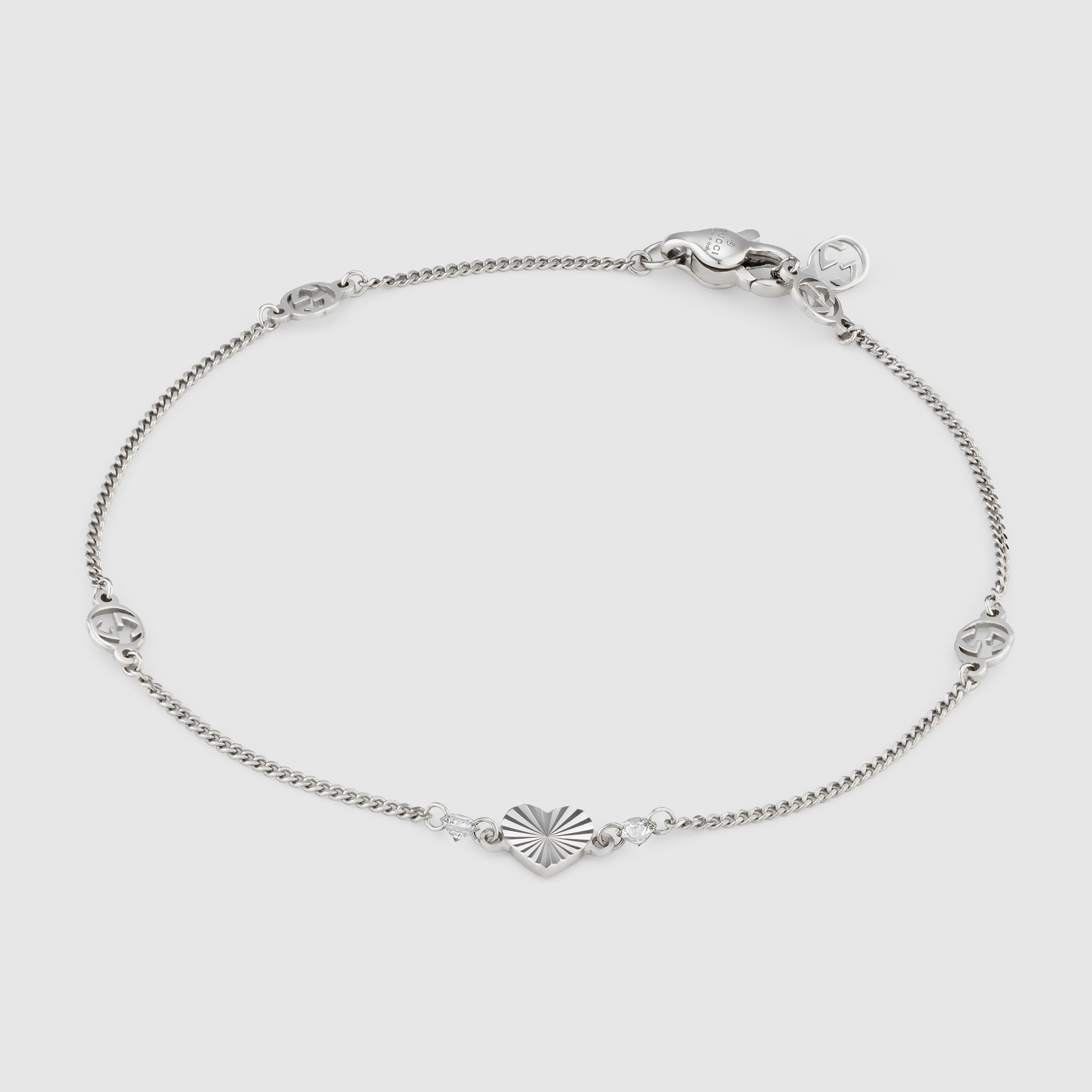 679118_J8568_9066_001_100_0000_Light-Interlocking-G-18k-necklace-with-heart.jpg