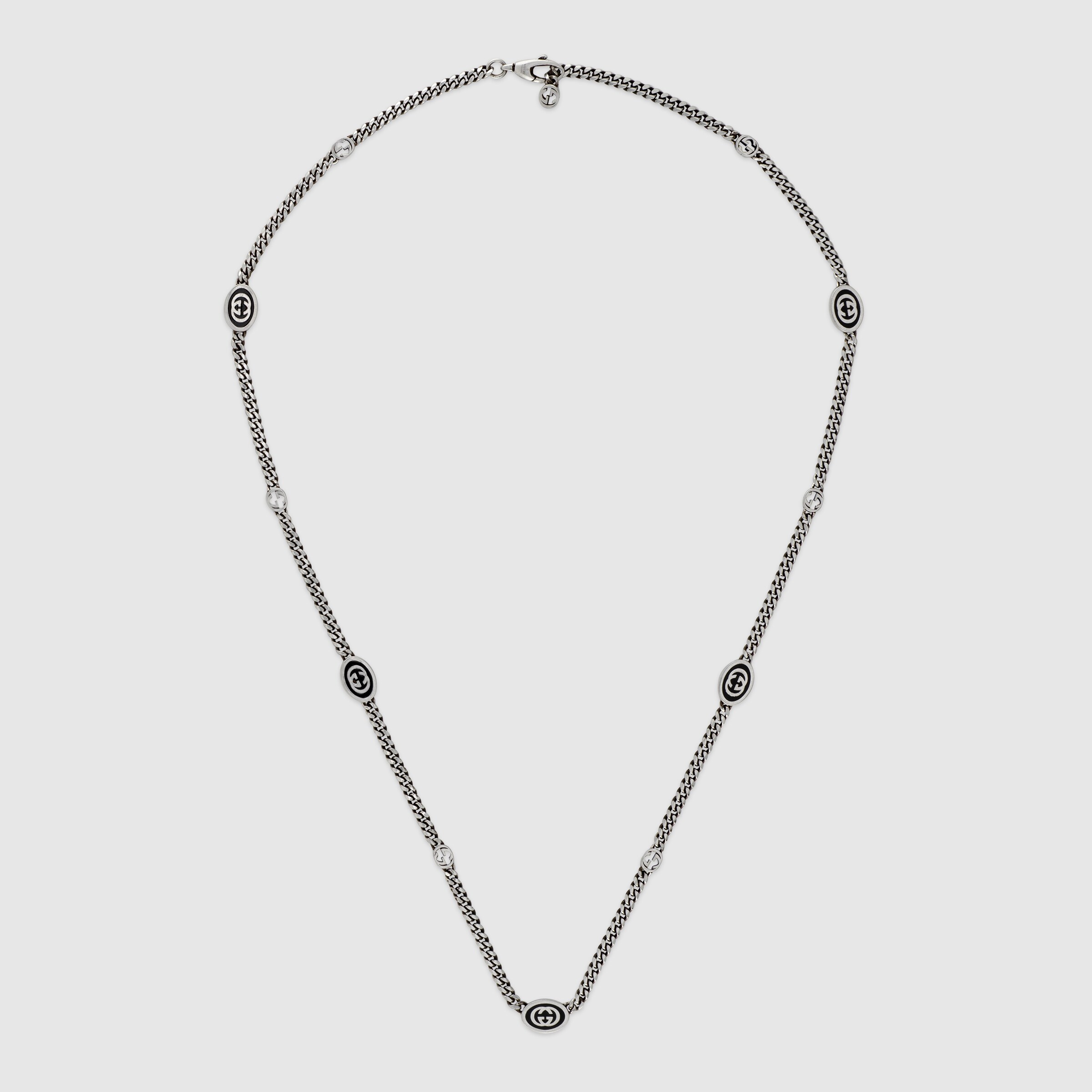 678658_J8410_8191_002_100_0000_Light-Thin-Interlocking-G-enamel-necklace.jpg