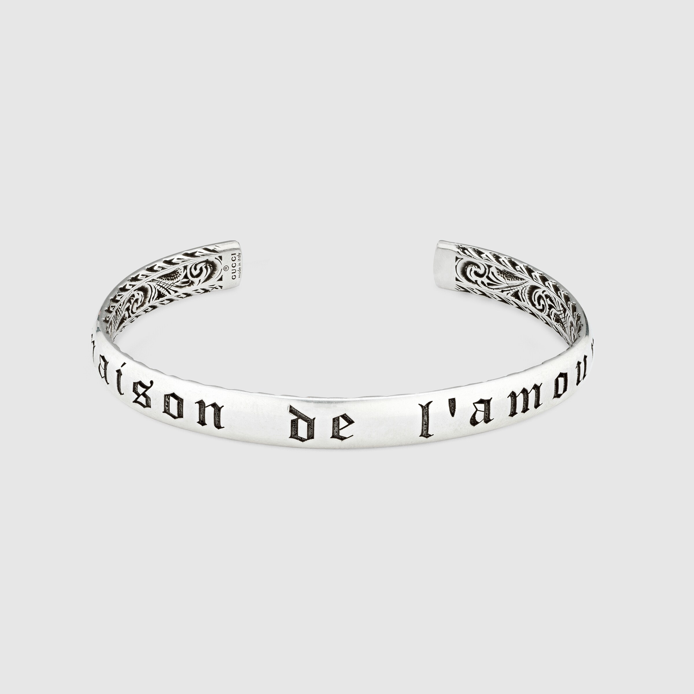 678664_J8400_0701_001_100_0000_Light-Maison-de-lAmour-bracelet.jpg