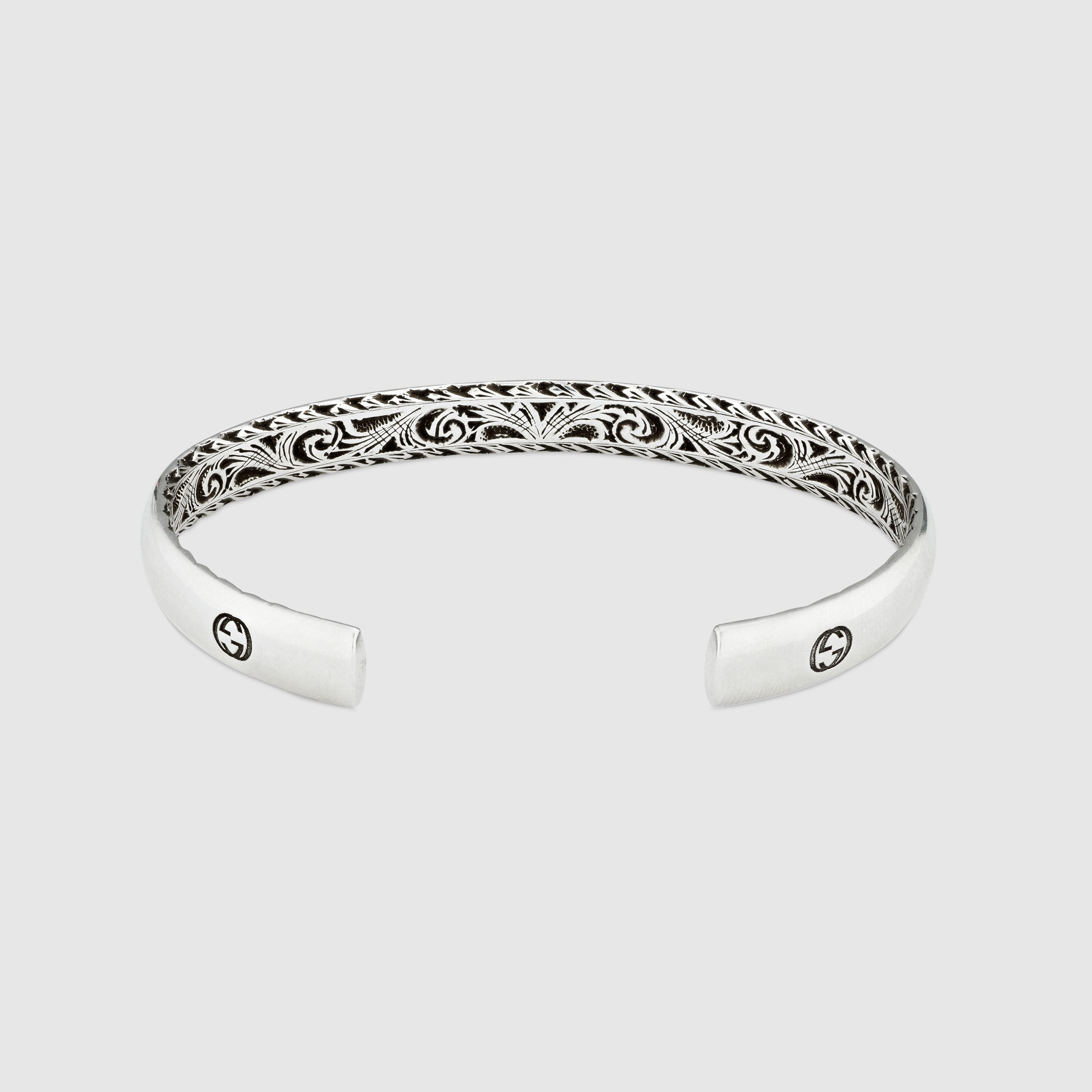 678664_J8400_0701_003_100_0000_Light-Maison-de-lAmour-bracelet.jpg