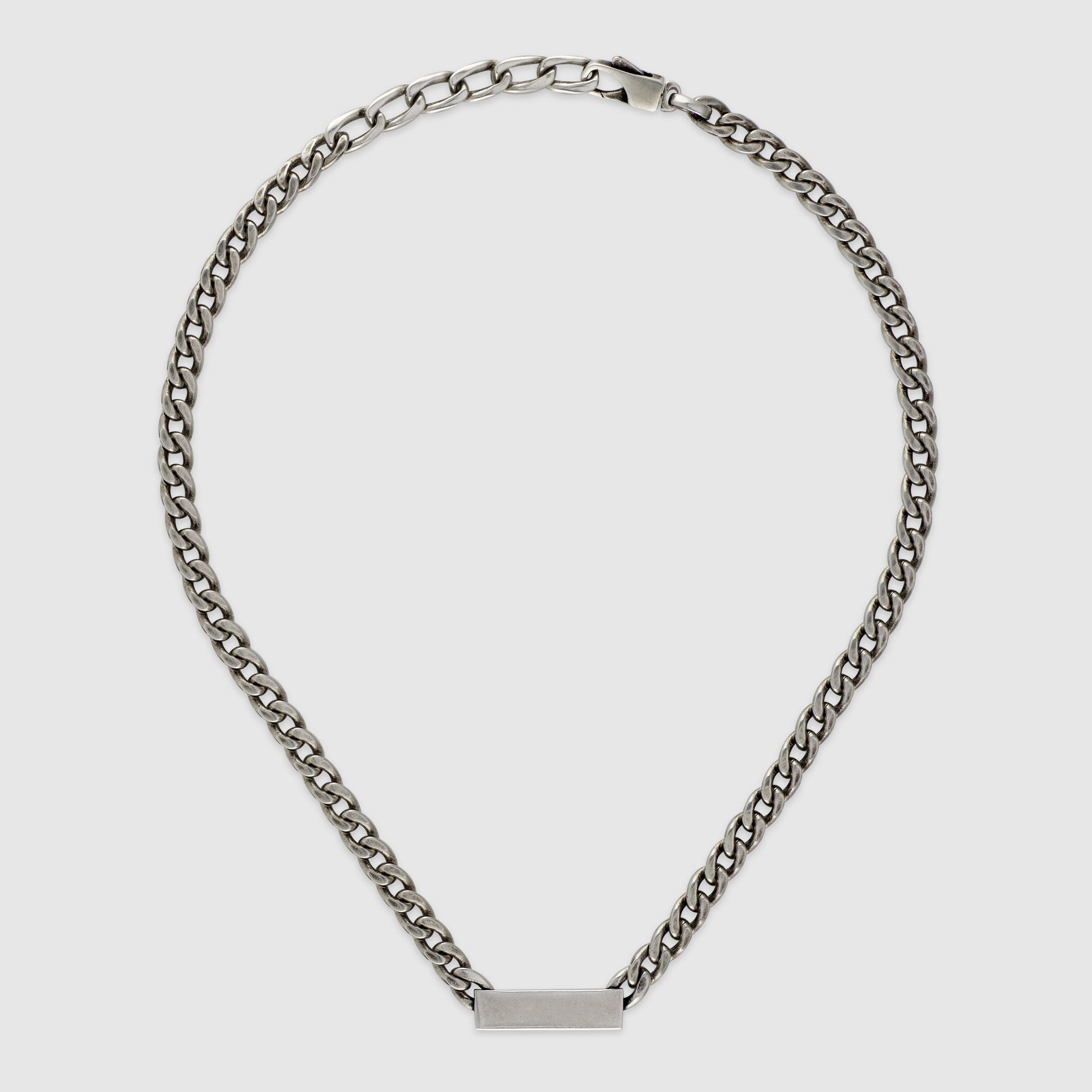 678713_J8410_9071_002_100_0000_Light-Enamel-necklace-with-Gucci-logo.jpg