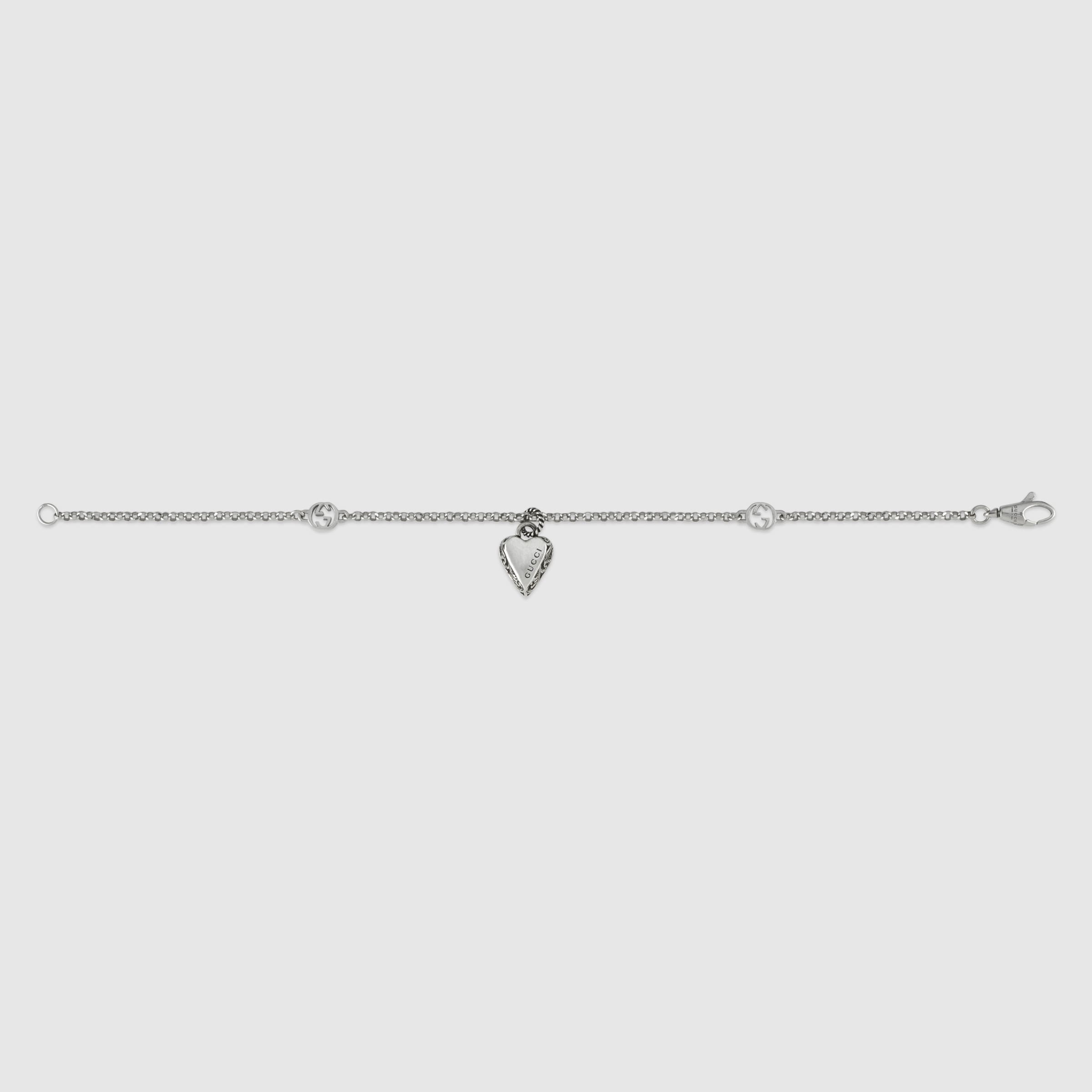 678905_J89B0_9515_002_100_0000_Light-Gucci-heart-pendant-bracelet.jpg