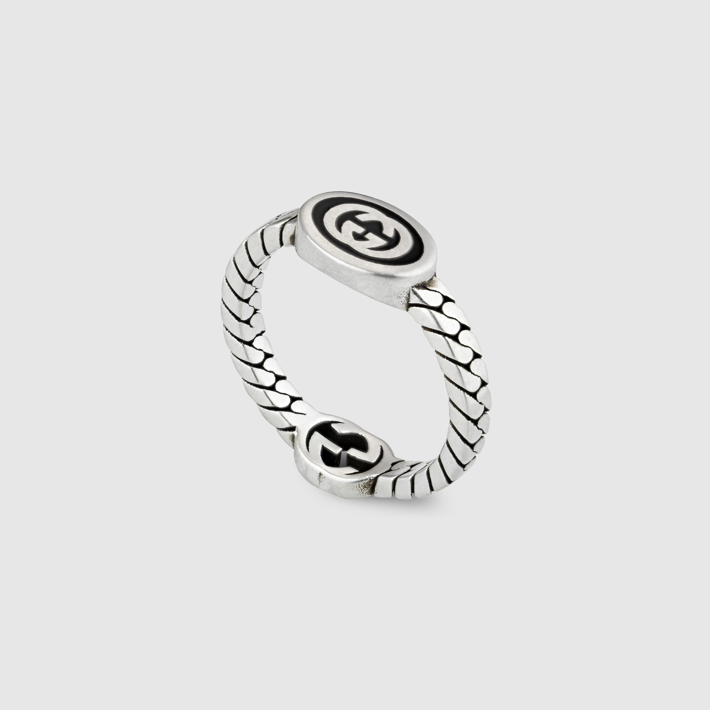 678654_J8410_8191_002_100_0000_Light-Thin-Interlocking-G-ring.jpg
