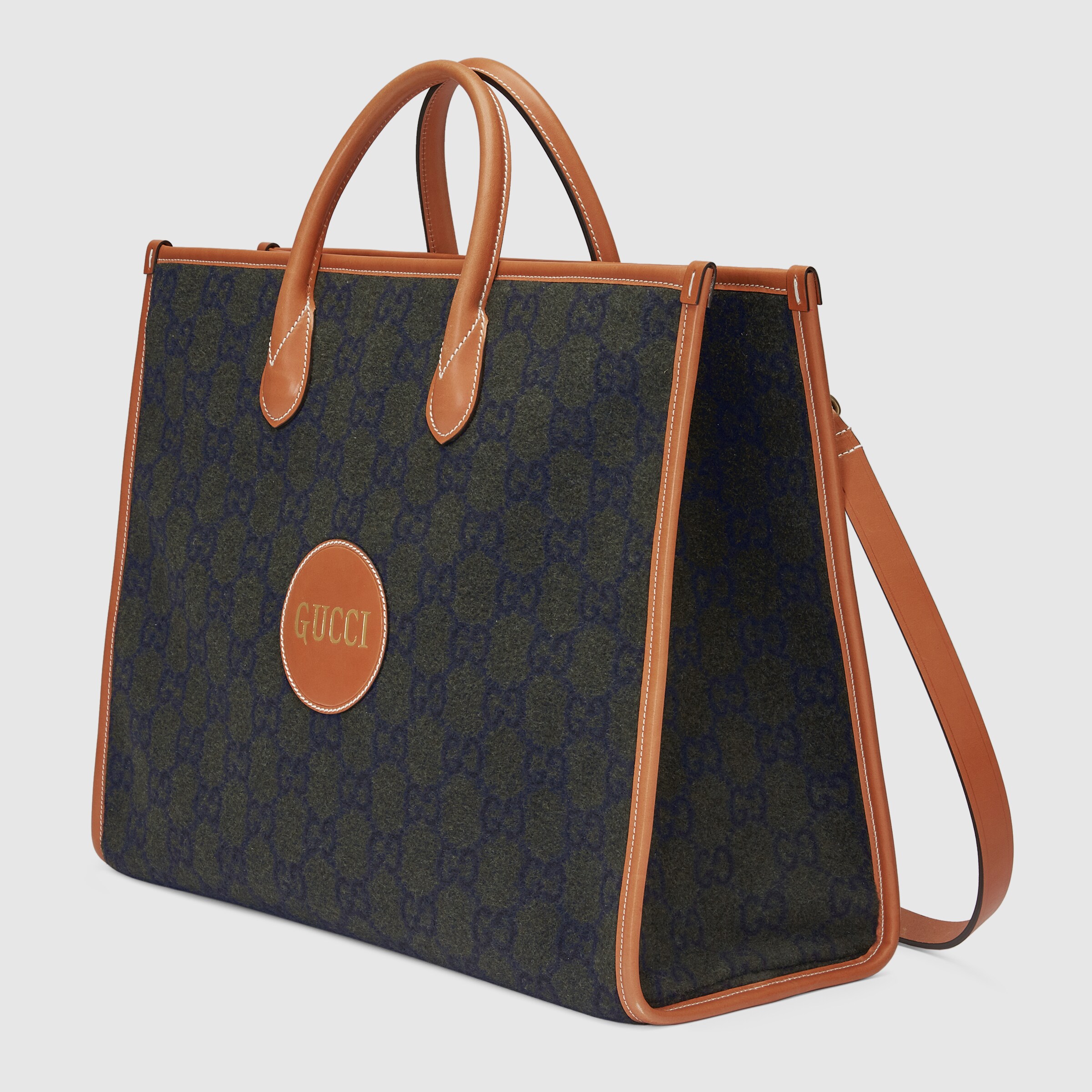 681112_2K3ET_3380_002_095_0000_Light-Tote-bag-with-Gucci-Script-logo.jpg