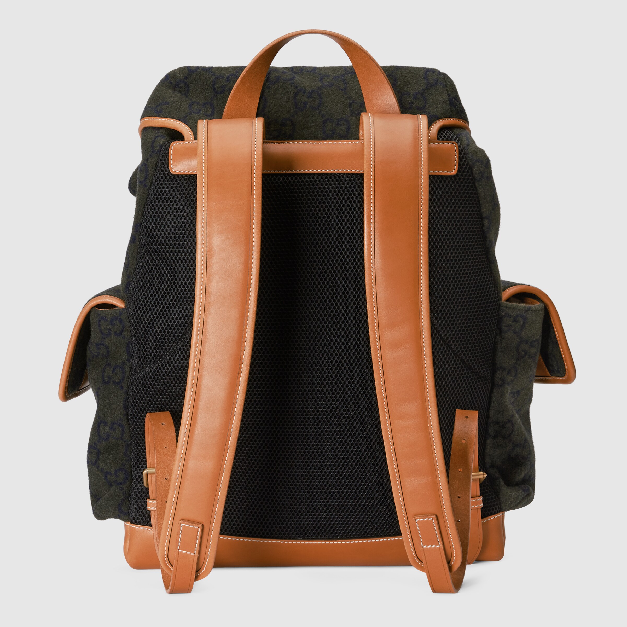 681246_2K3CT_3381_003_100_0000_Light-Backpack-with-Gucci-Script-logo.jpg