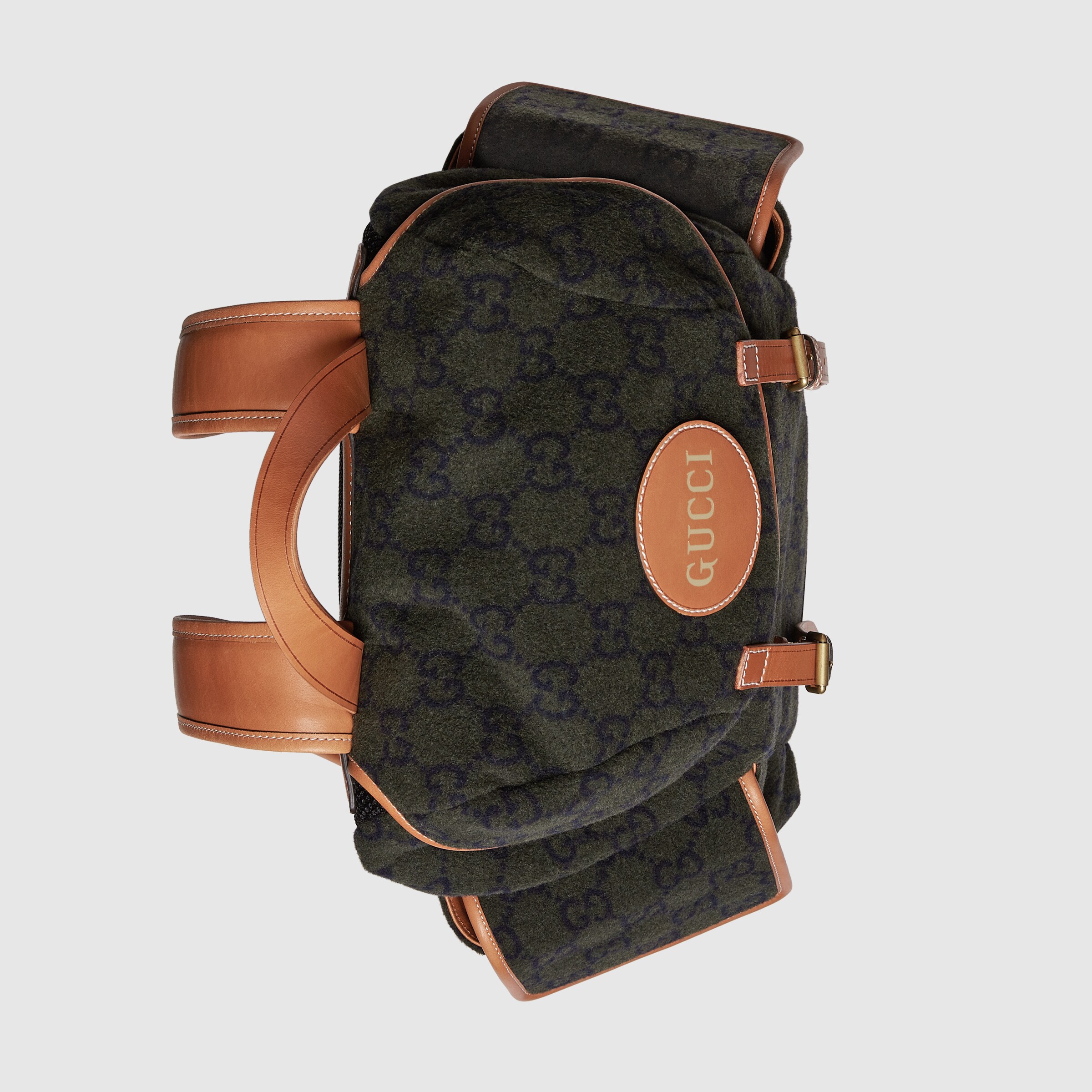 681246_2K3CT_3381_006_100_0000_Light-Backpack-with-Gucci-Script-logo.jpg
