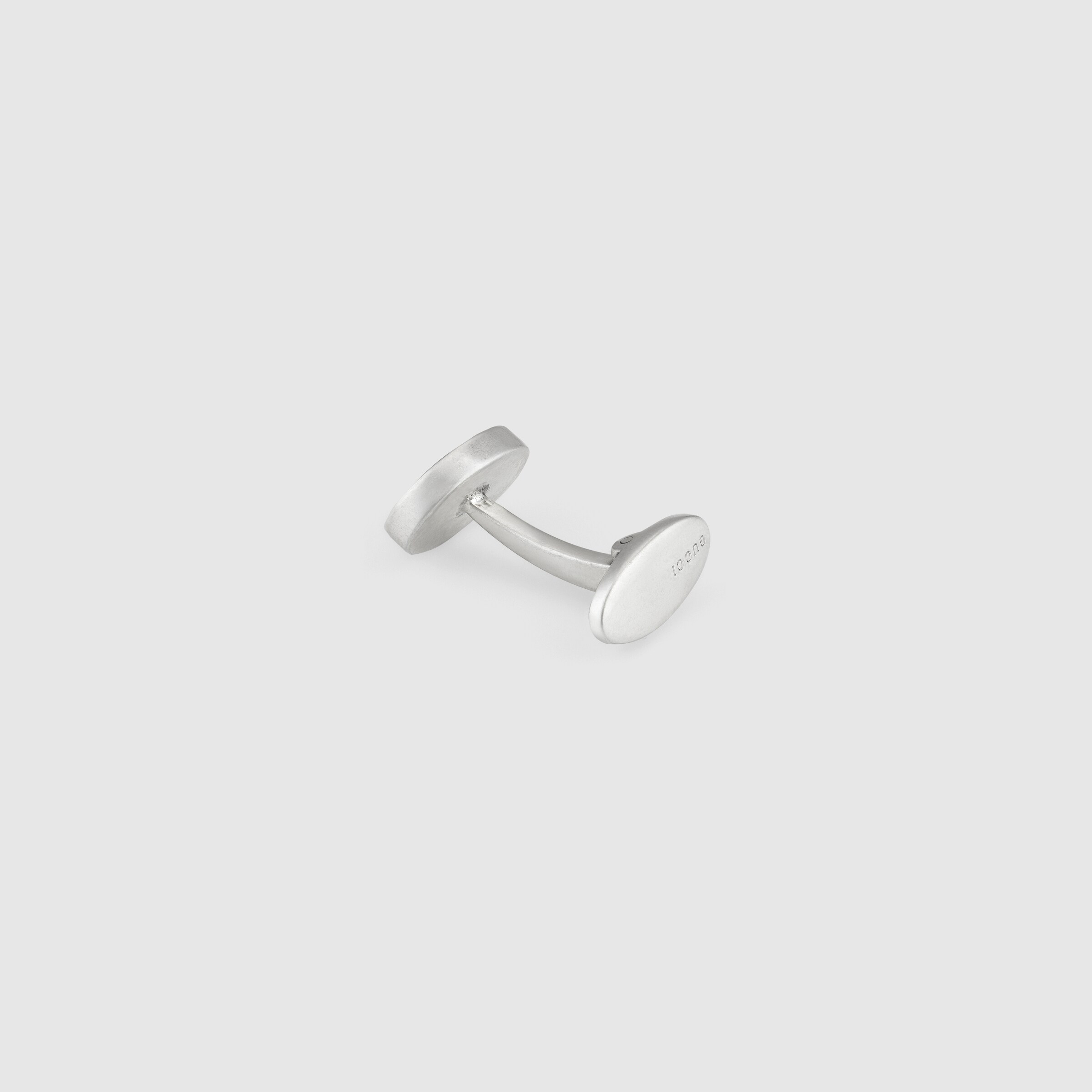 681283_J8410_8191_002_100_0000_Light-Interlocking-G-cufflinks.jpg