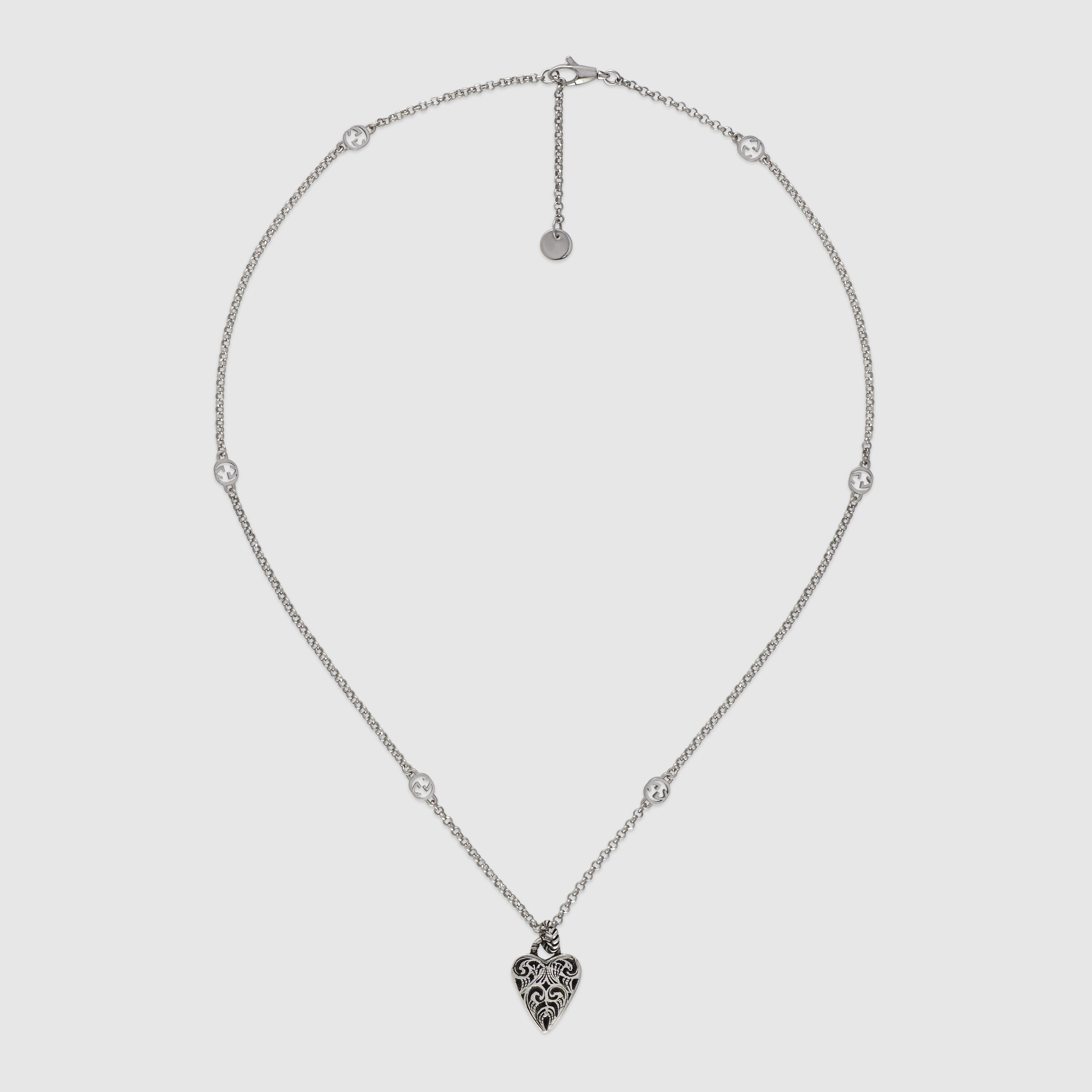 678907_J89B0_9515_002_100_0000_Light-Gucci-heart-charm-necklace.jpg