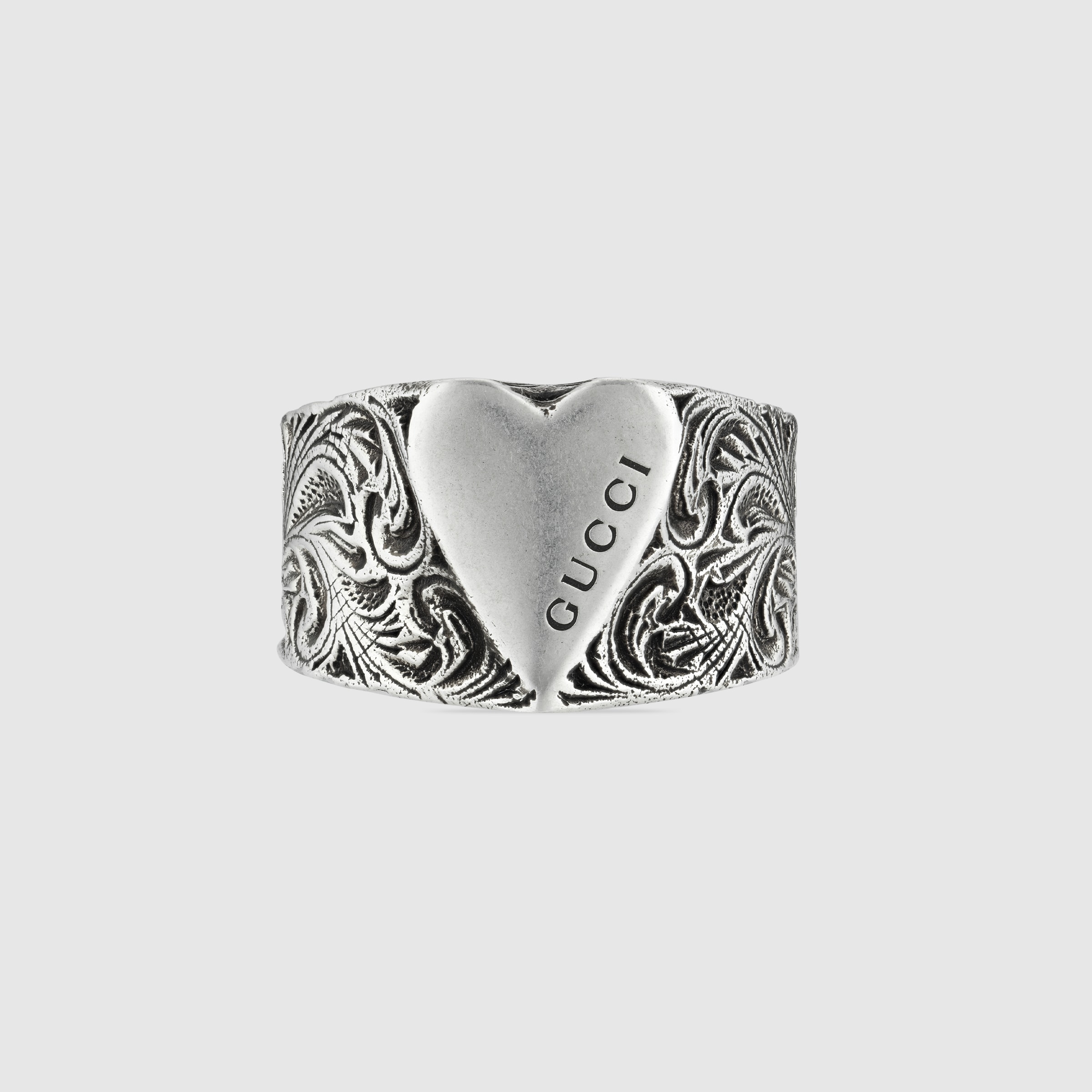 678913_J8400_0728_001_100_0000_Light-Gucci-heart-ring.jpg