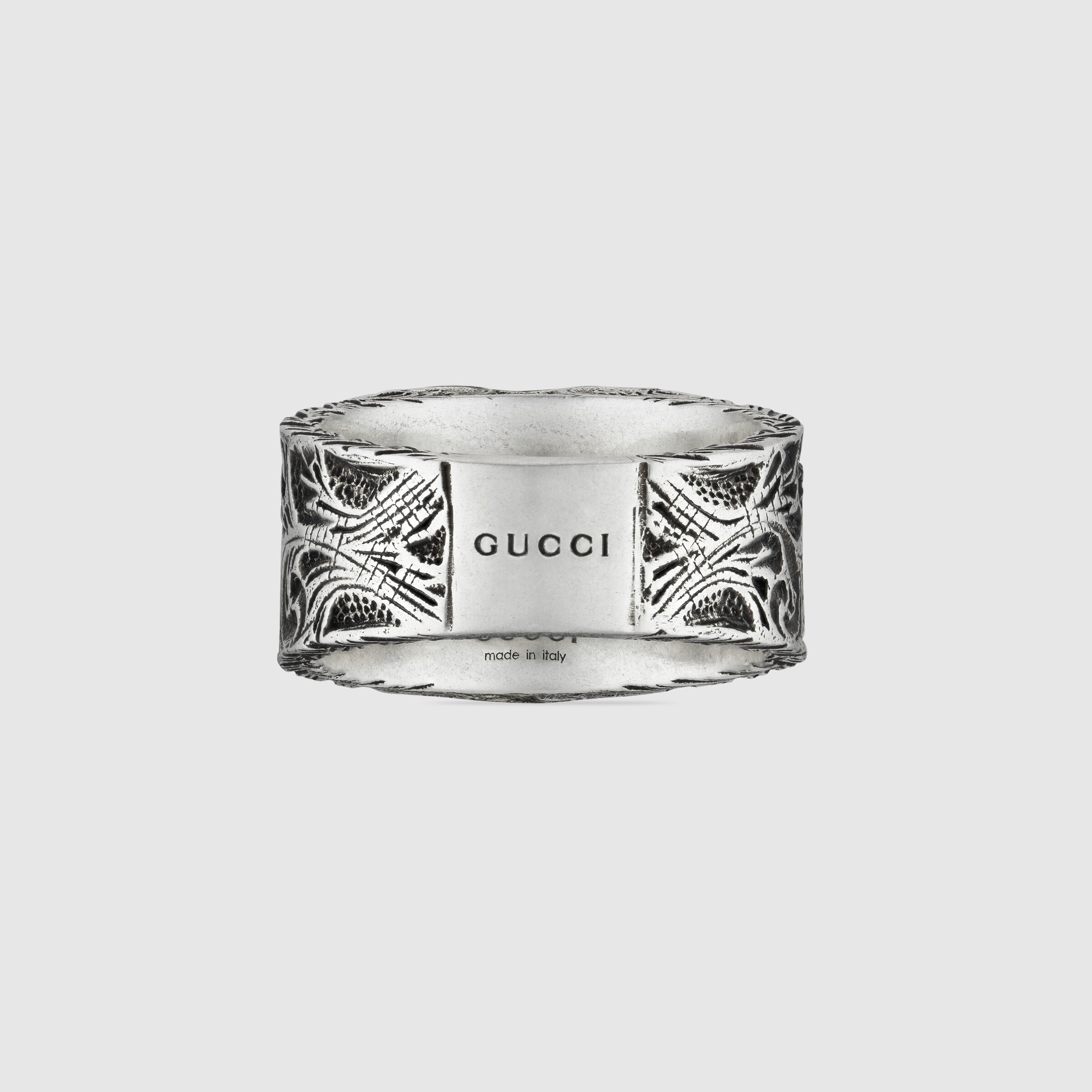 678913_J8400_0728_004_100_0000_Light-Gucci-heart-ring.jpg