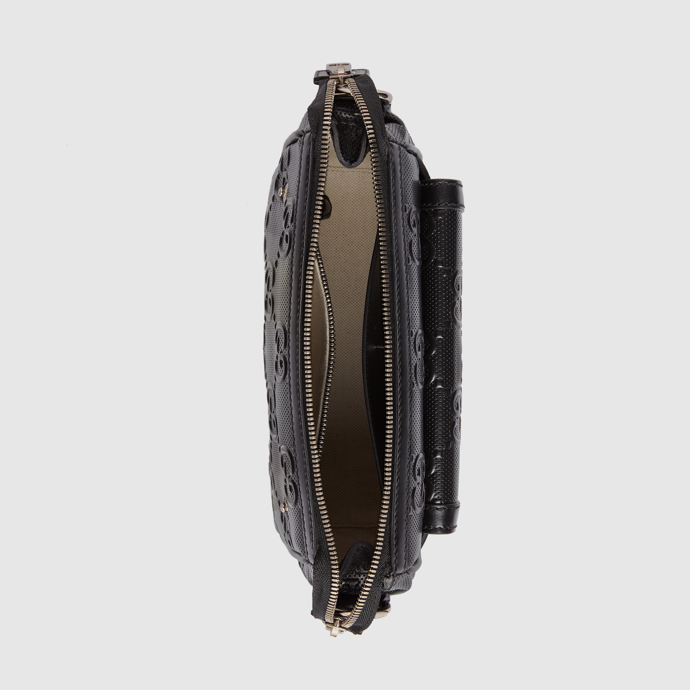 674058_1W3CN_1000_007_069_0000_Light-GG-embossed-messenger-bag.jpg