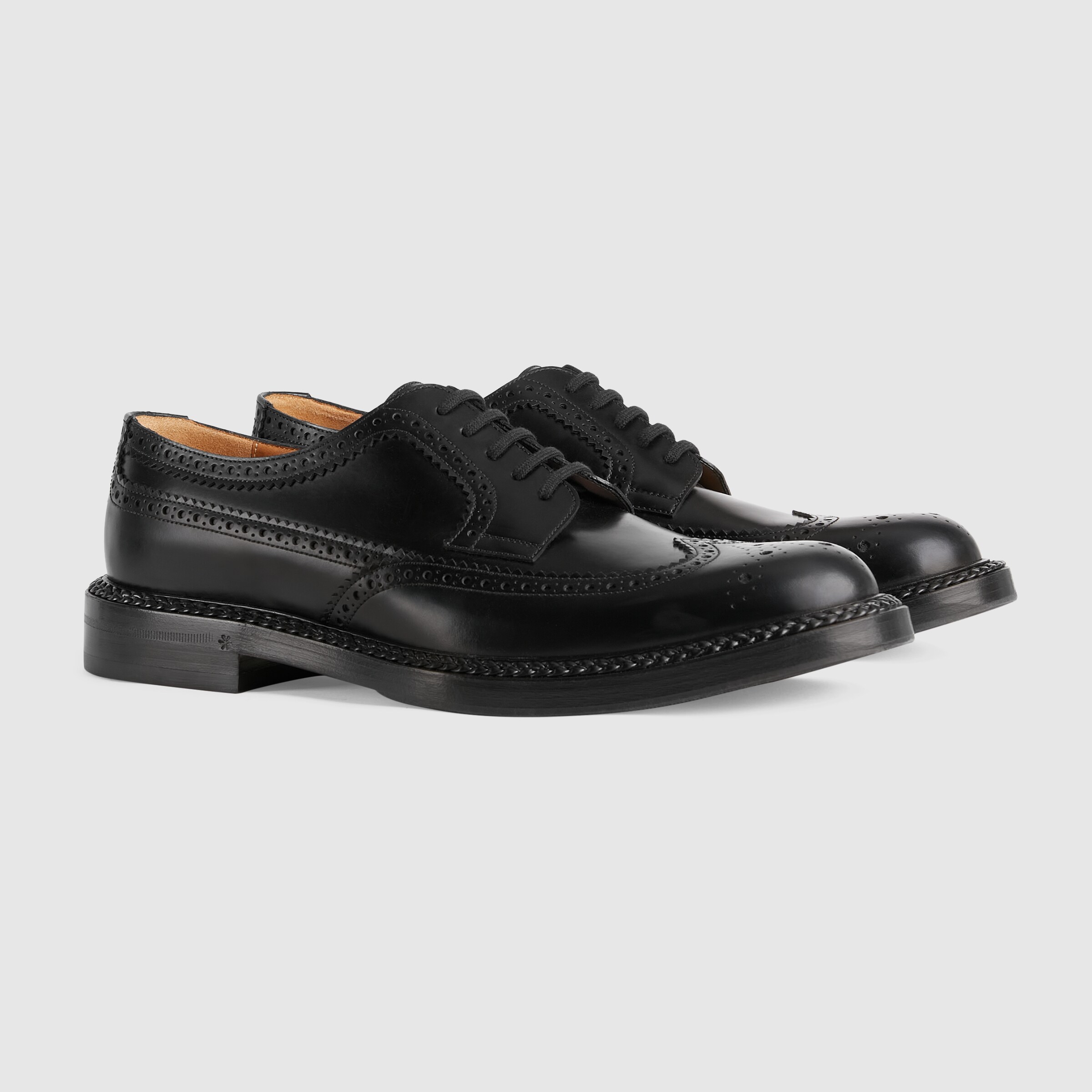 669830_0GQ00_1000_002_100_0000_Light-Mens-lace-up-shoe-with-brogue-details.jpg