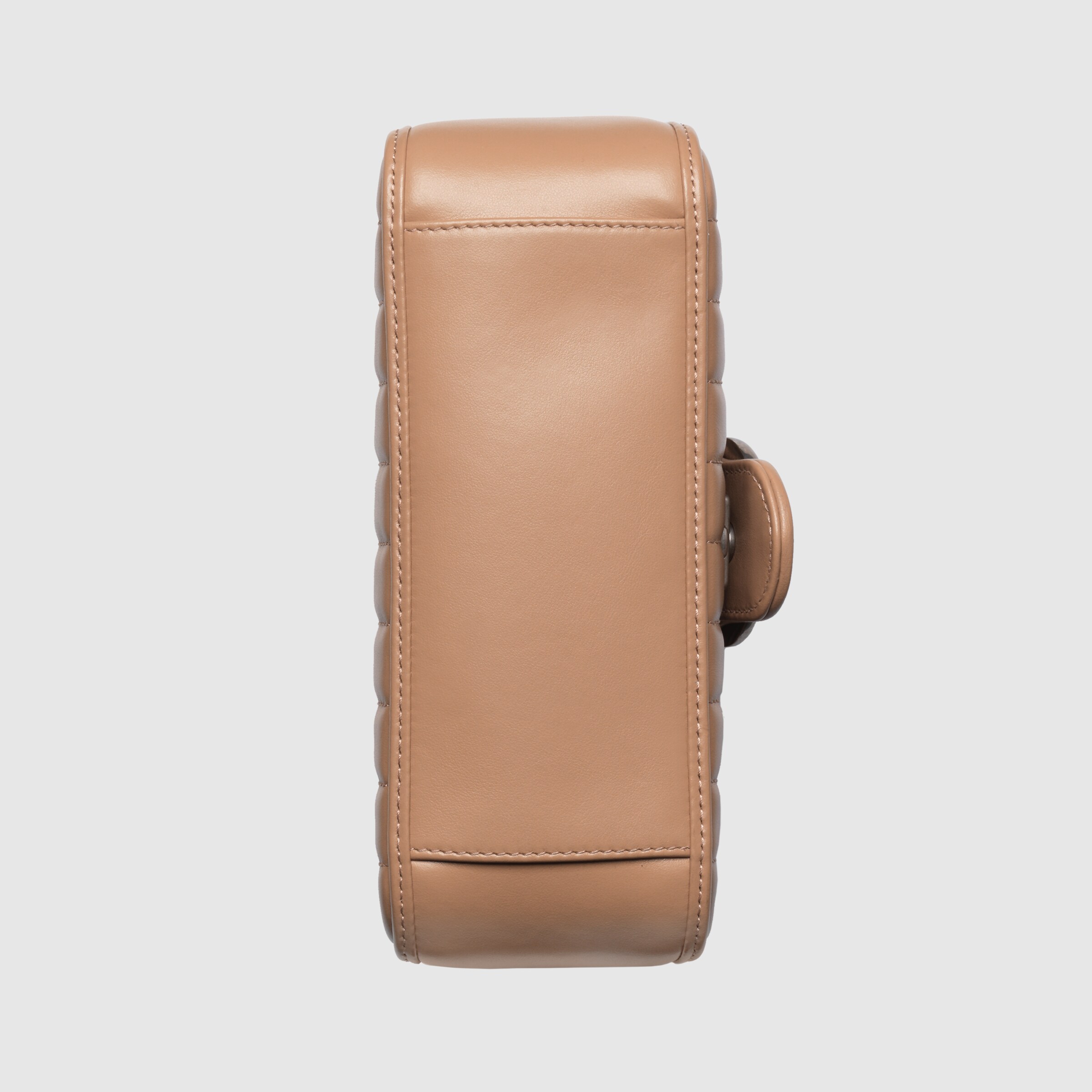 583571_UM8AN_2754_009_058_0021_Light-GG-Marmont-mini-top-handle-bag.jpg