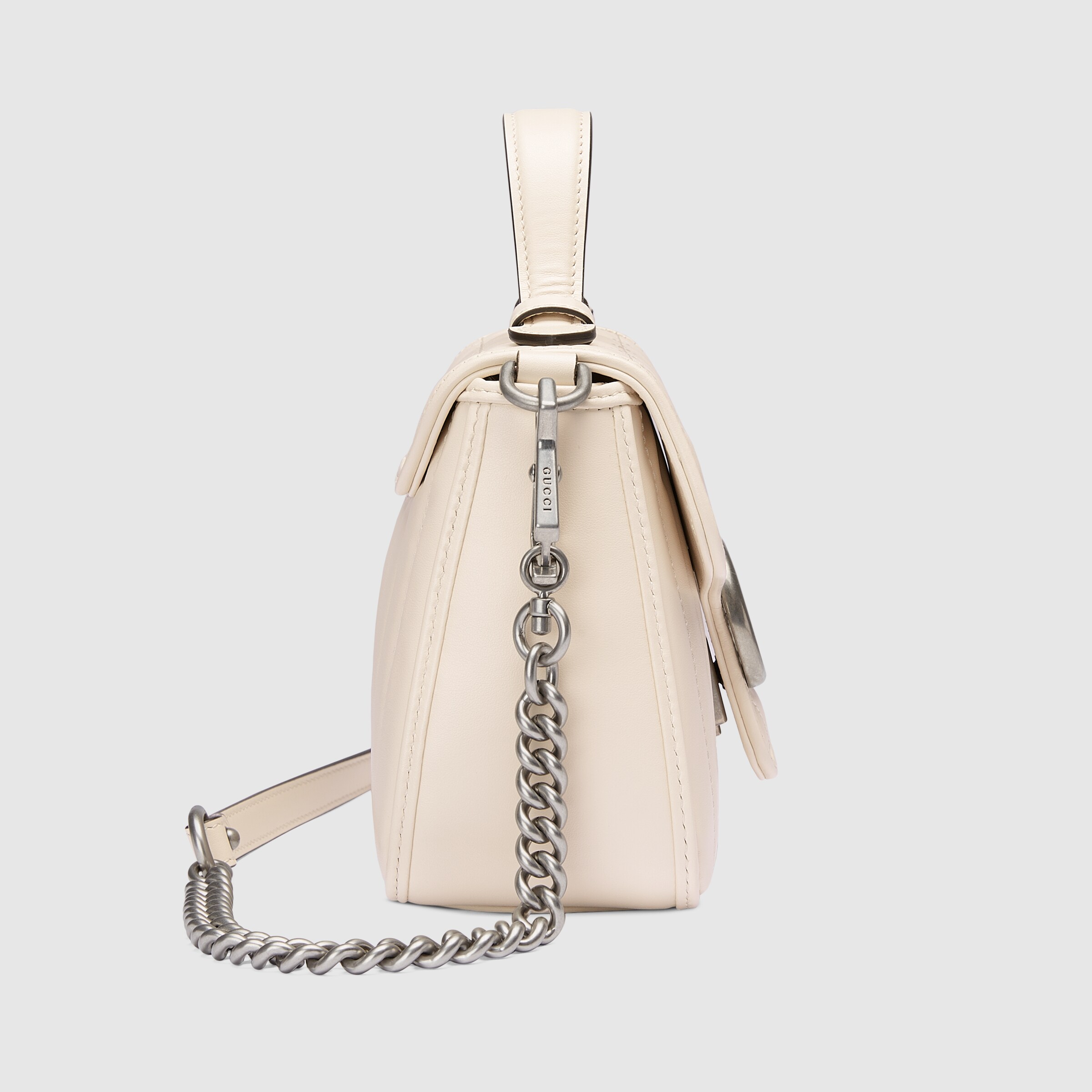 583571_UM8AN_9022_004_058_0032_Light-GG-Marmont-mini-top-handle-bag.jpg