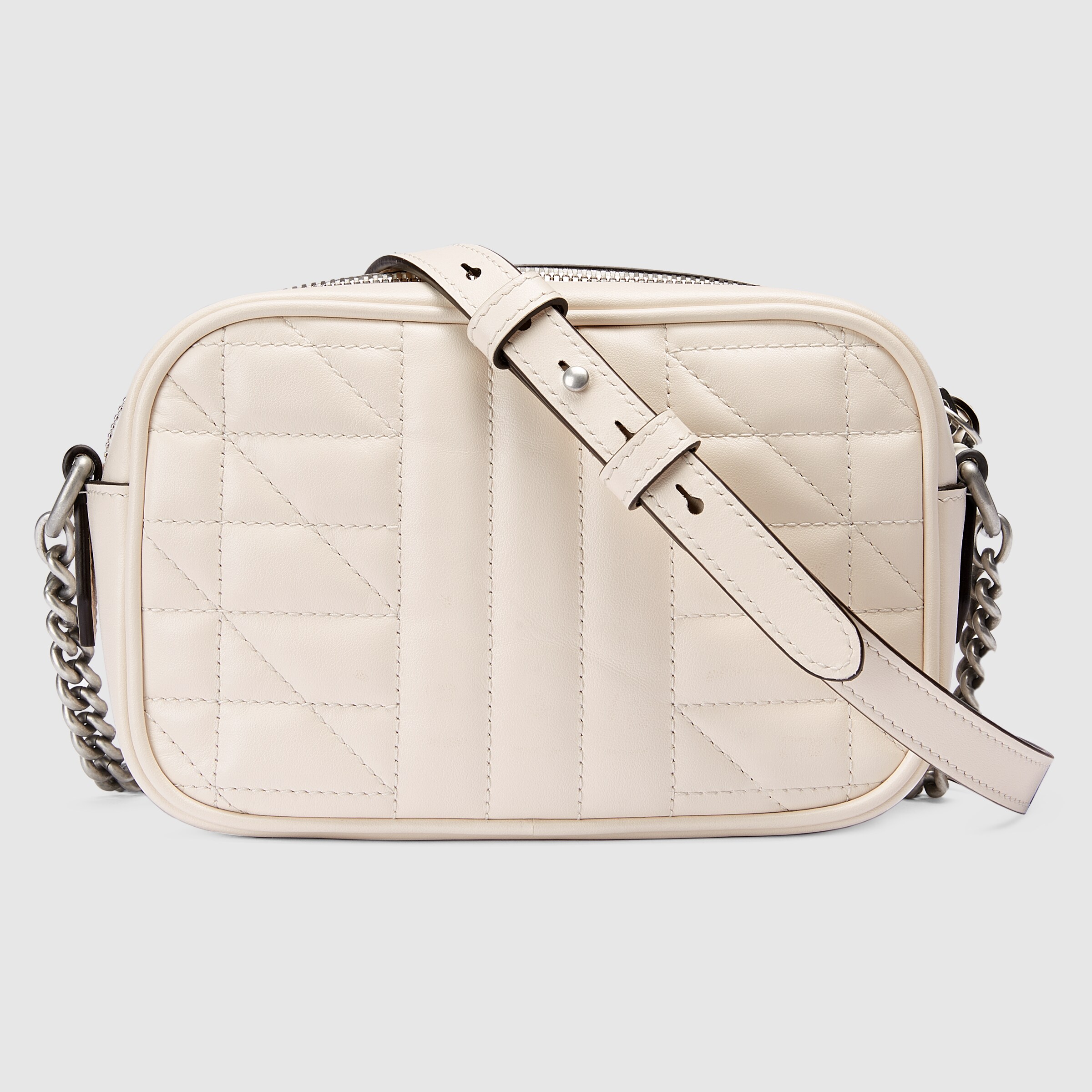 634936_UM8BN_9022_003_067_0032_Light-GG-Marmont-mini-shoulder-bag.jpg