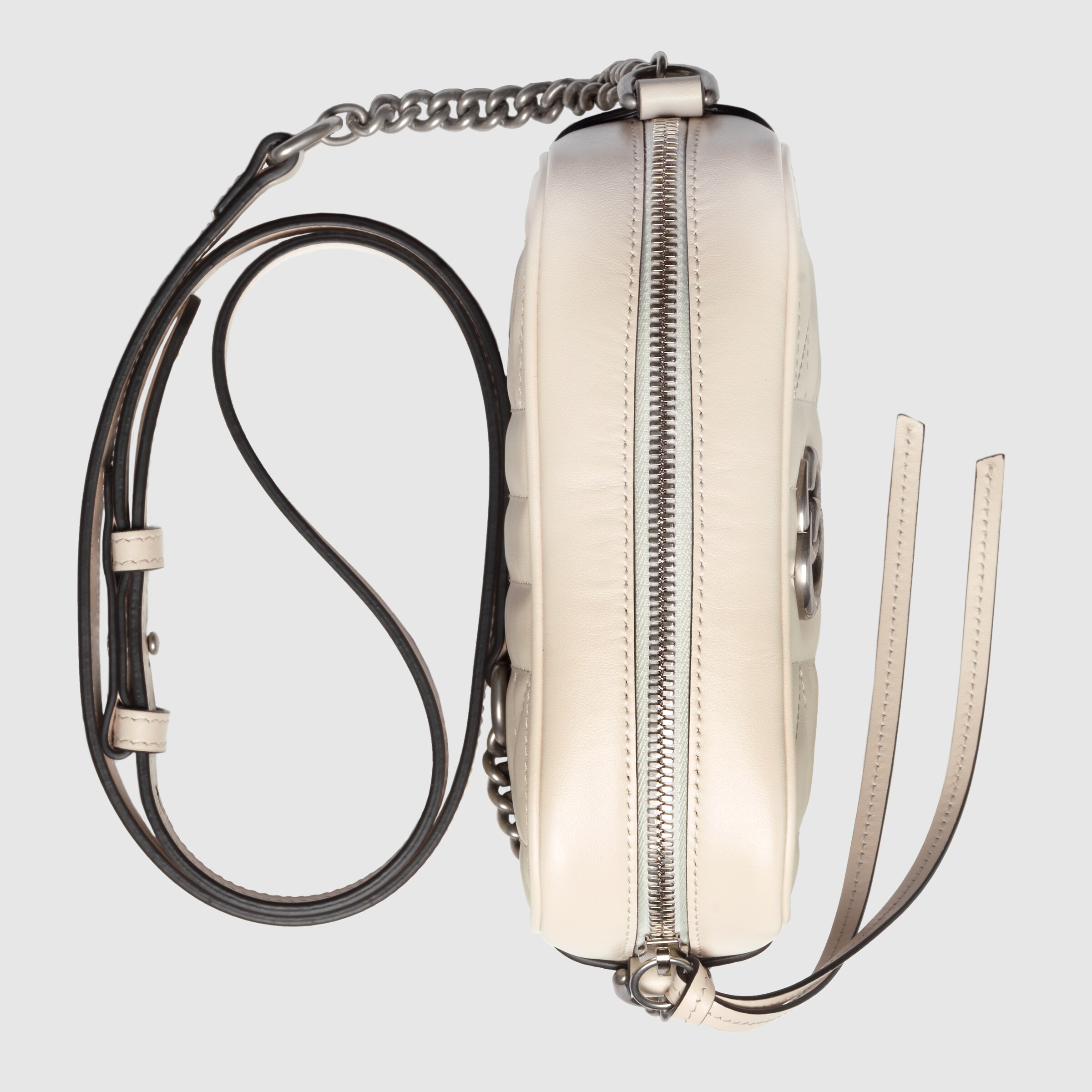 634936_UM8BN_9022_006_067_0032_Light-GG-Marmont-mini-shoulder-bag.jpg