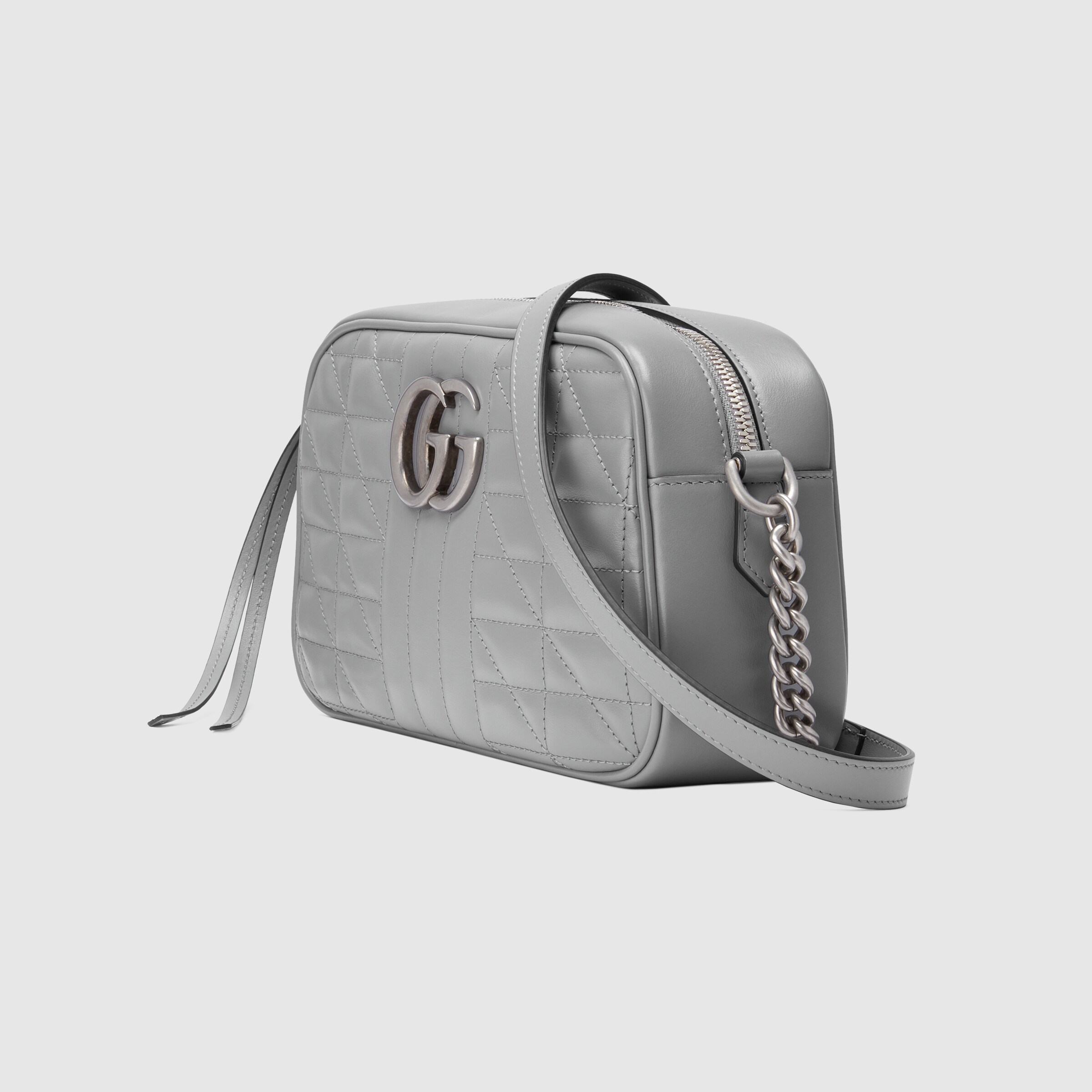 447632_UM8BN_1711_002_072_0023_Light-GG-Marmont-small-shoulder-bag.jpg