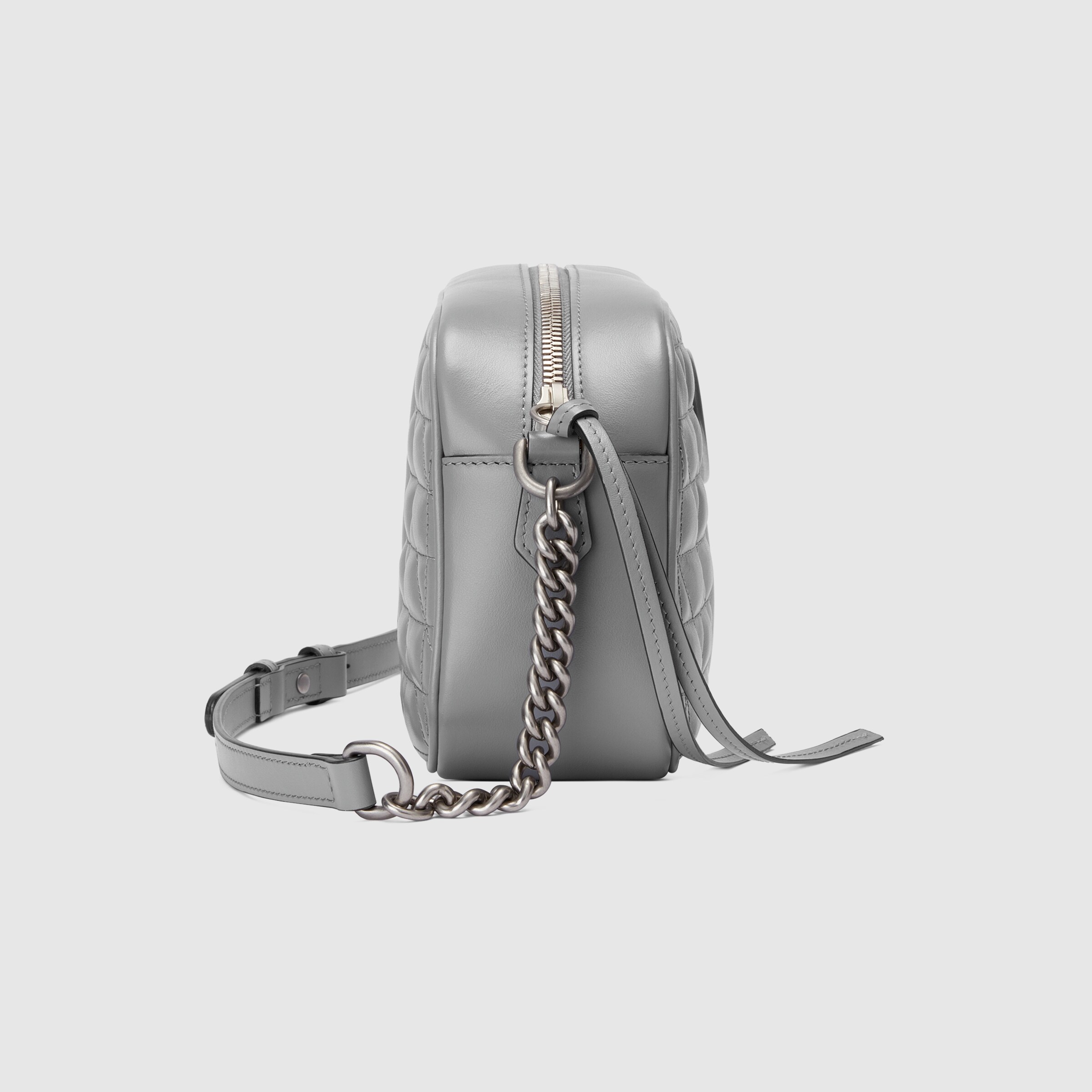 447632_UM8BN_1711_004_072_0023_Light-GG-Marmont-small-shoulder-bag.jpg