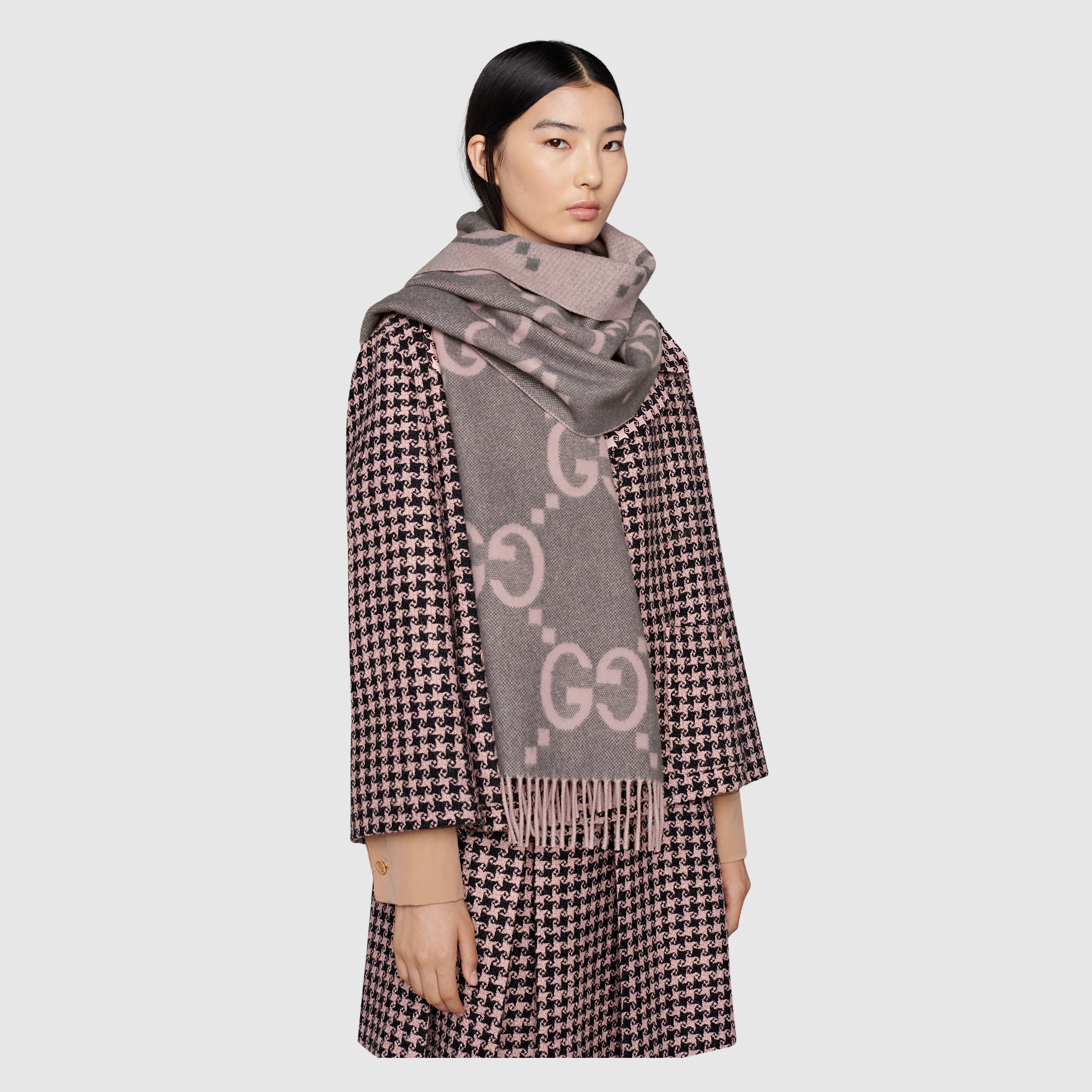 674275_3G344_1272_008_100_0000_Light-GG-cashmere-jacquard-scarf.jpg