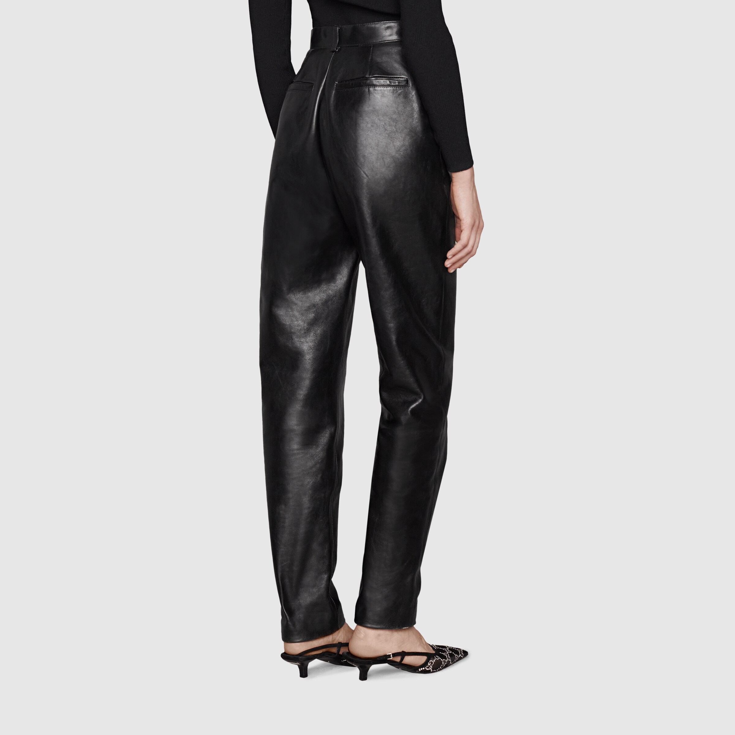 677472_XNAL7_1000_005_100_0000_Light-Shiny-leather-trousers.jpg