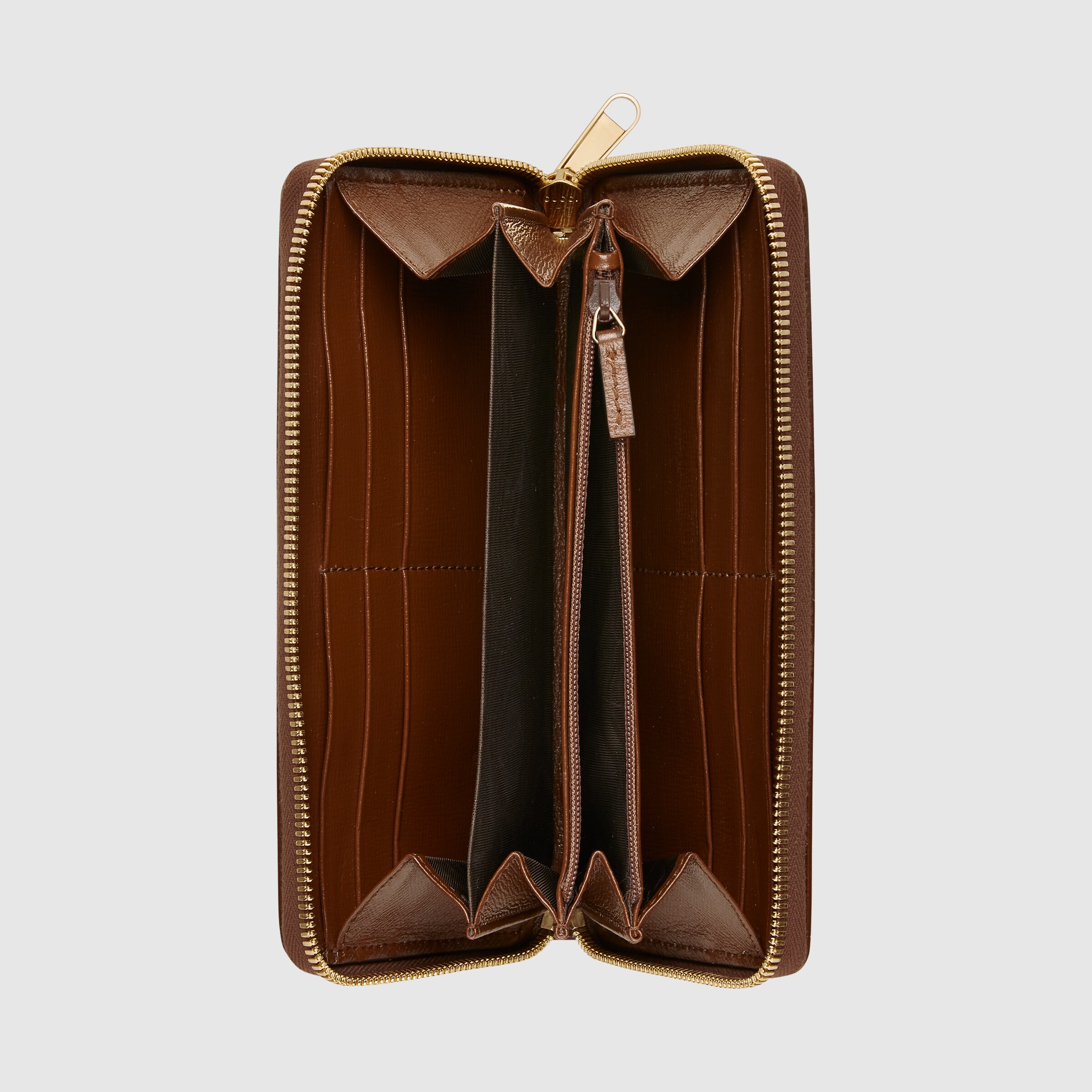 673003_92TCG_8563_002_100_0000_Light-Zip-around-wallet-with-Interlocking-G.jpg