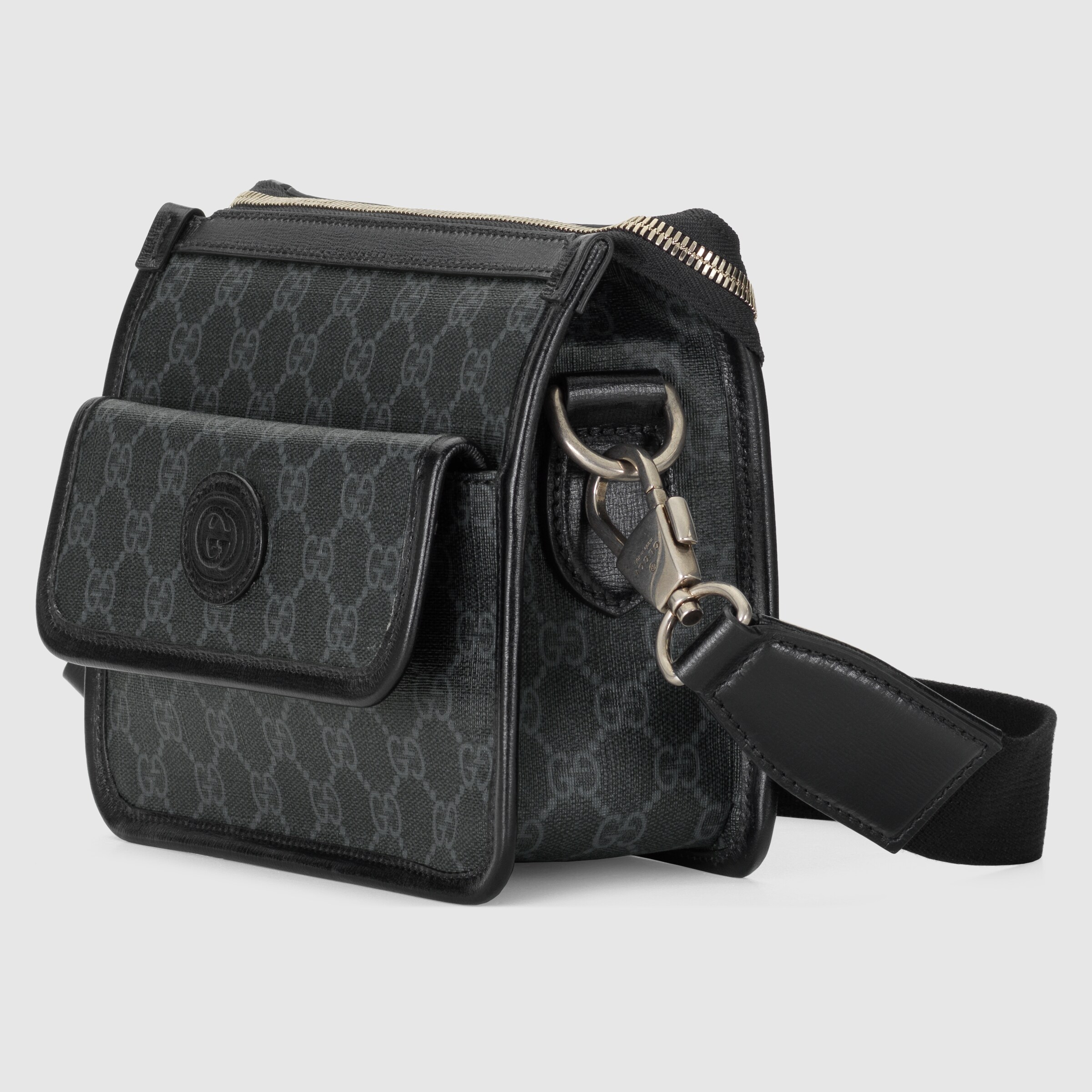 674164_92THN_1000_002_100_0000_Light-Messenger-bag-with-Interlocking-G.jpg