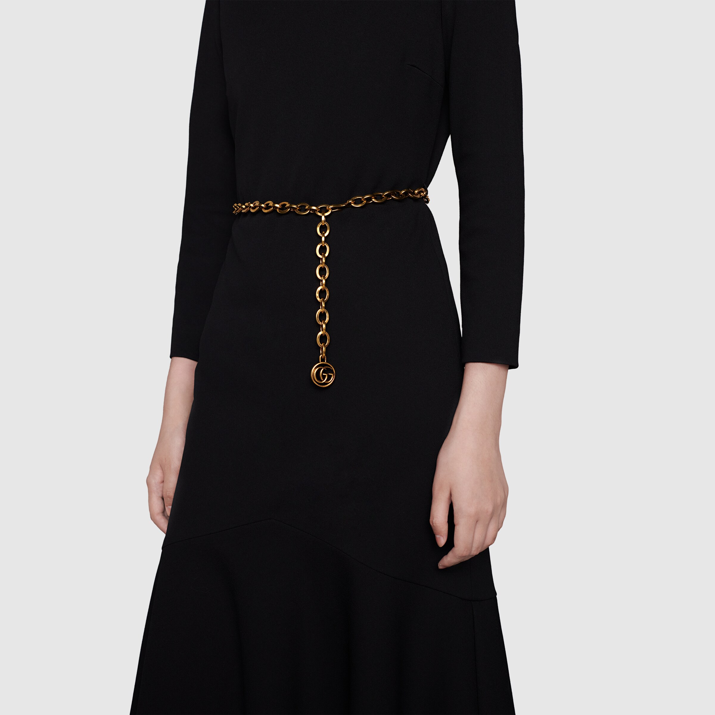 678667_XJC3M_1000_010_100_0000_Light-Sable-dress-with-chain-belt.jpg