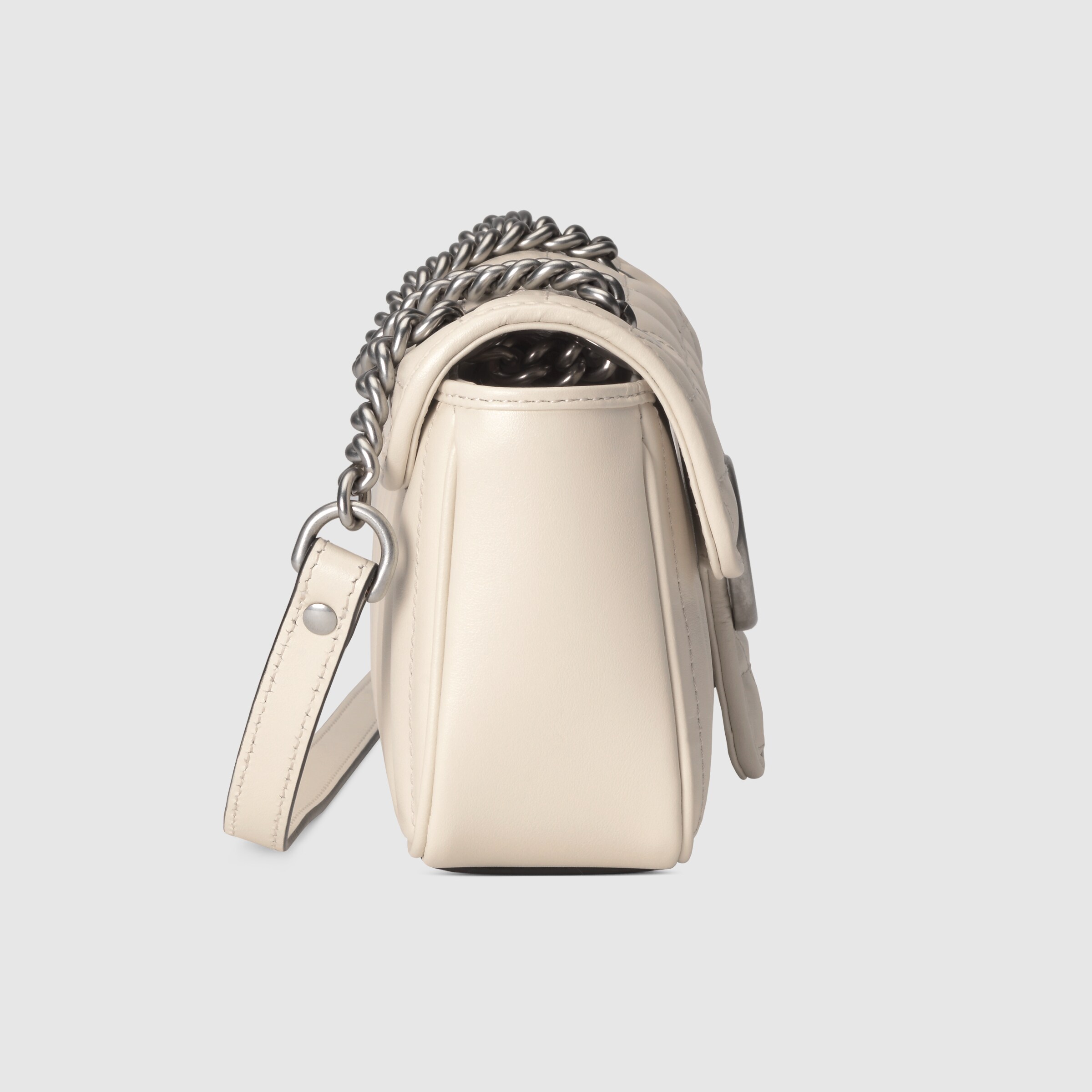 446744_UM8AN_9022_004_055_0000_Light-GG-Marmont-mini-shoulder-bag.jpg