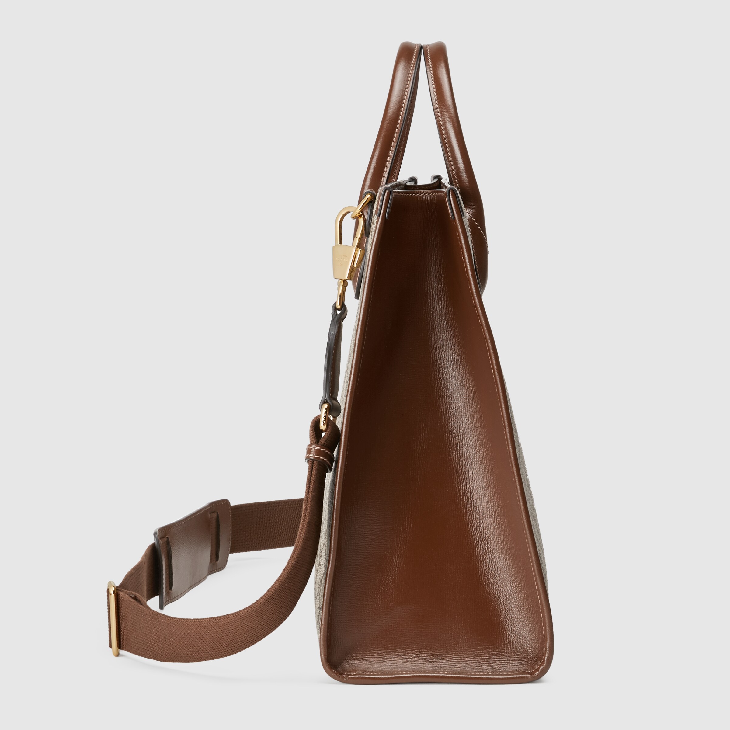 674148_92THG_8563_004_088_0000_Light-Medium-tote-with-Interlocking-G.jpg