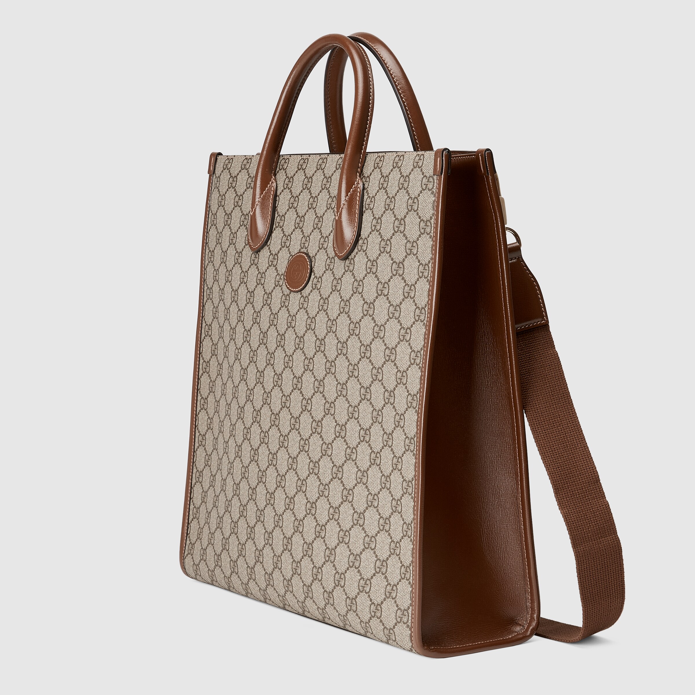 674155_92THG_8563_002_098_0000_Light-Medium-tote-with-Interlocking-G.jpg