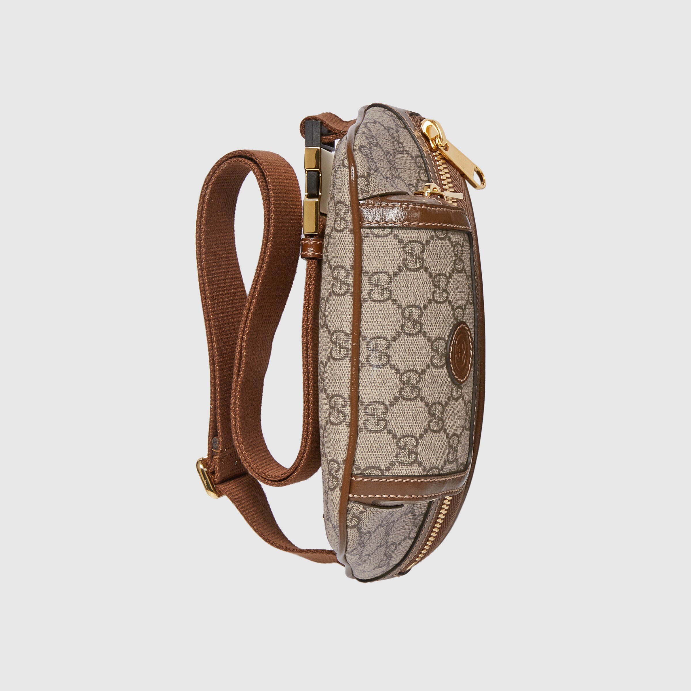 682933_92THG_8563_009_074_0000_Light-Belt-bag-with-Interlocking-G.jpg
