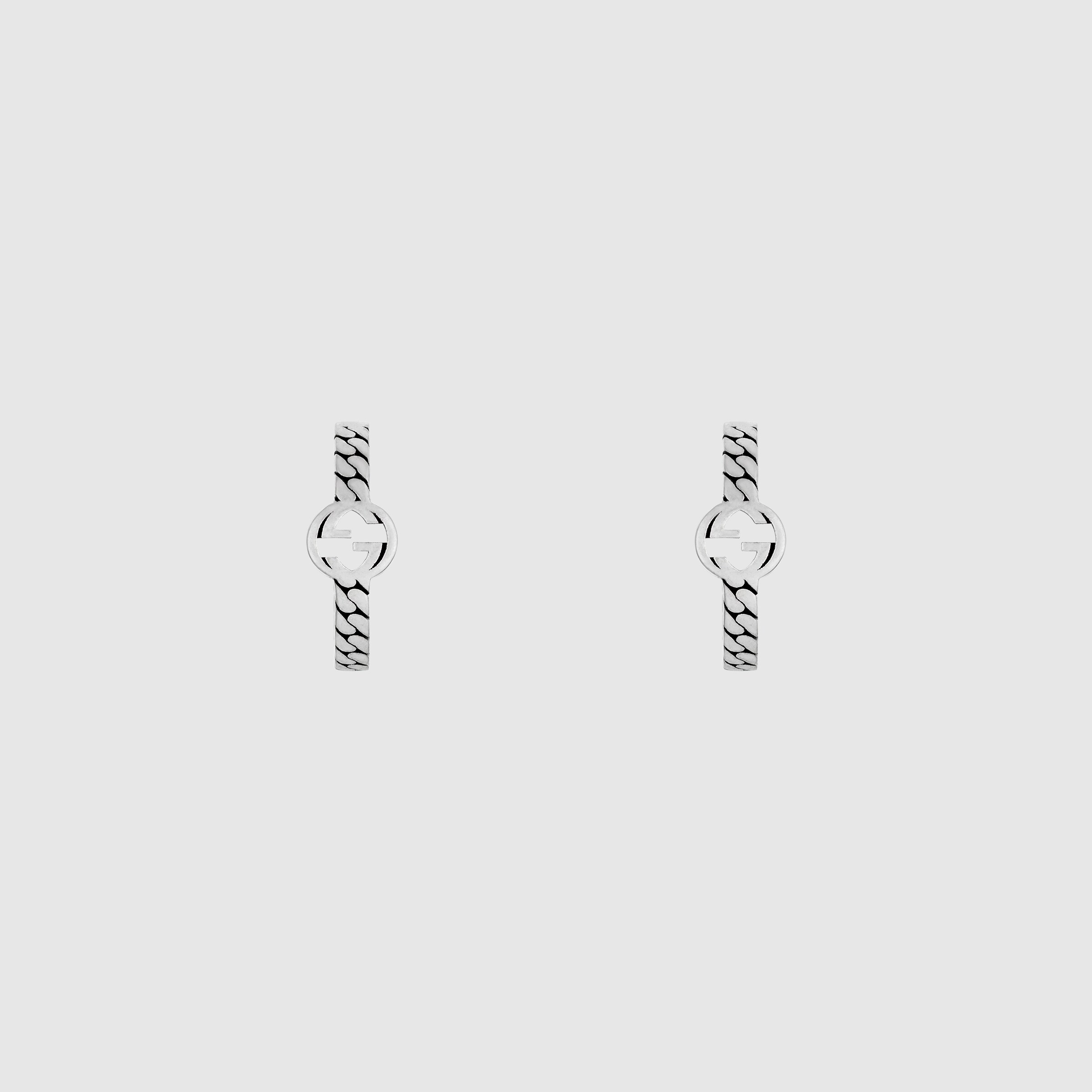675122_J8400_0728_001_100_0000_Light-Interlocking-G-hoop-earrings.jpg