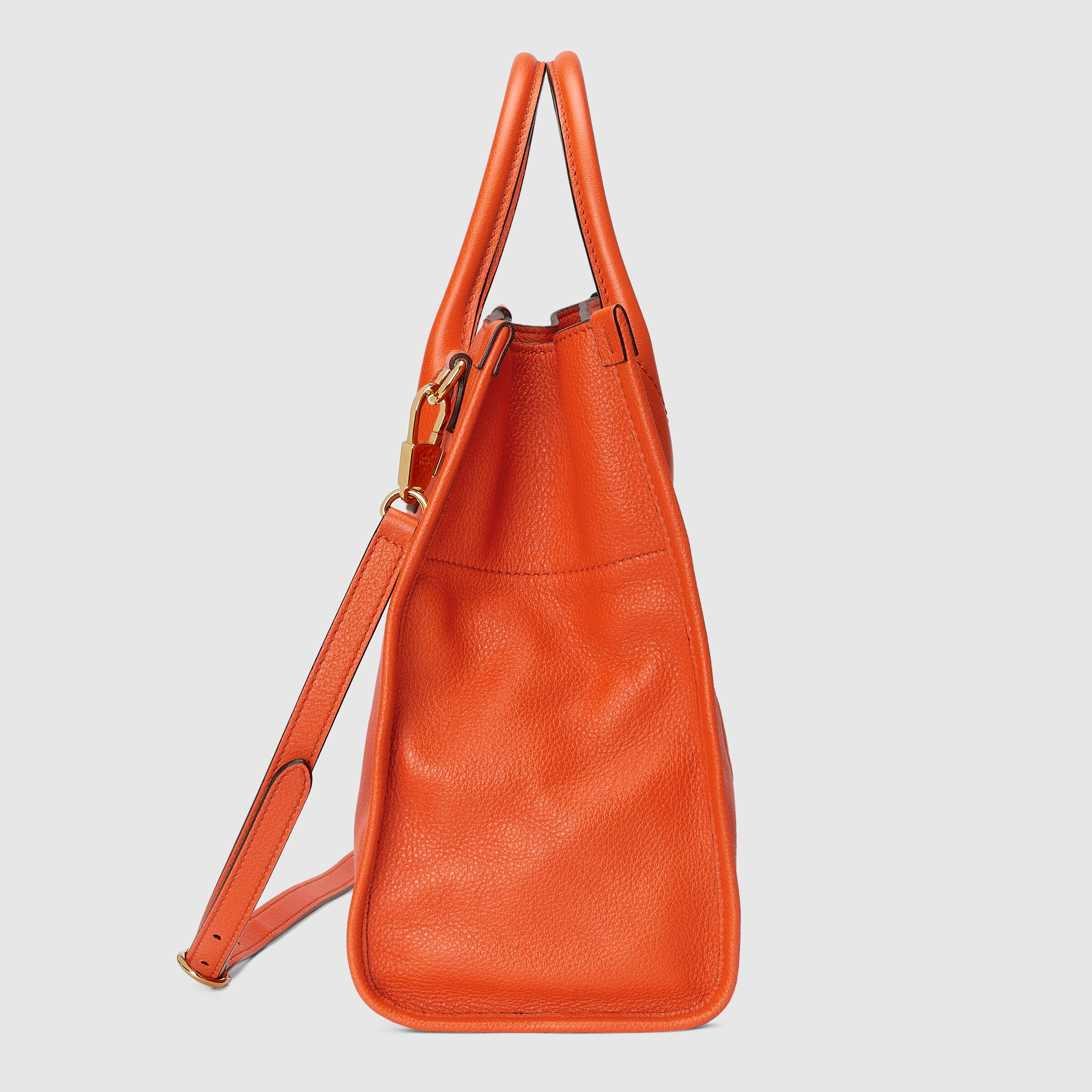 674822_0E8IG_7519_004_081_0000_Light-Small-tote-with-Gucci-logo.jpg