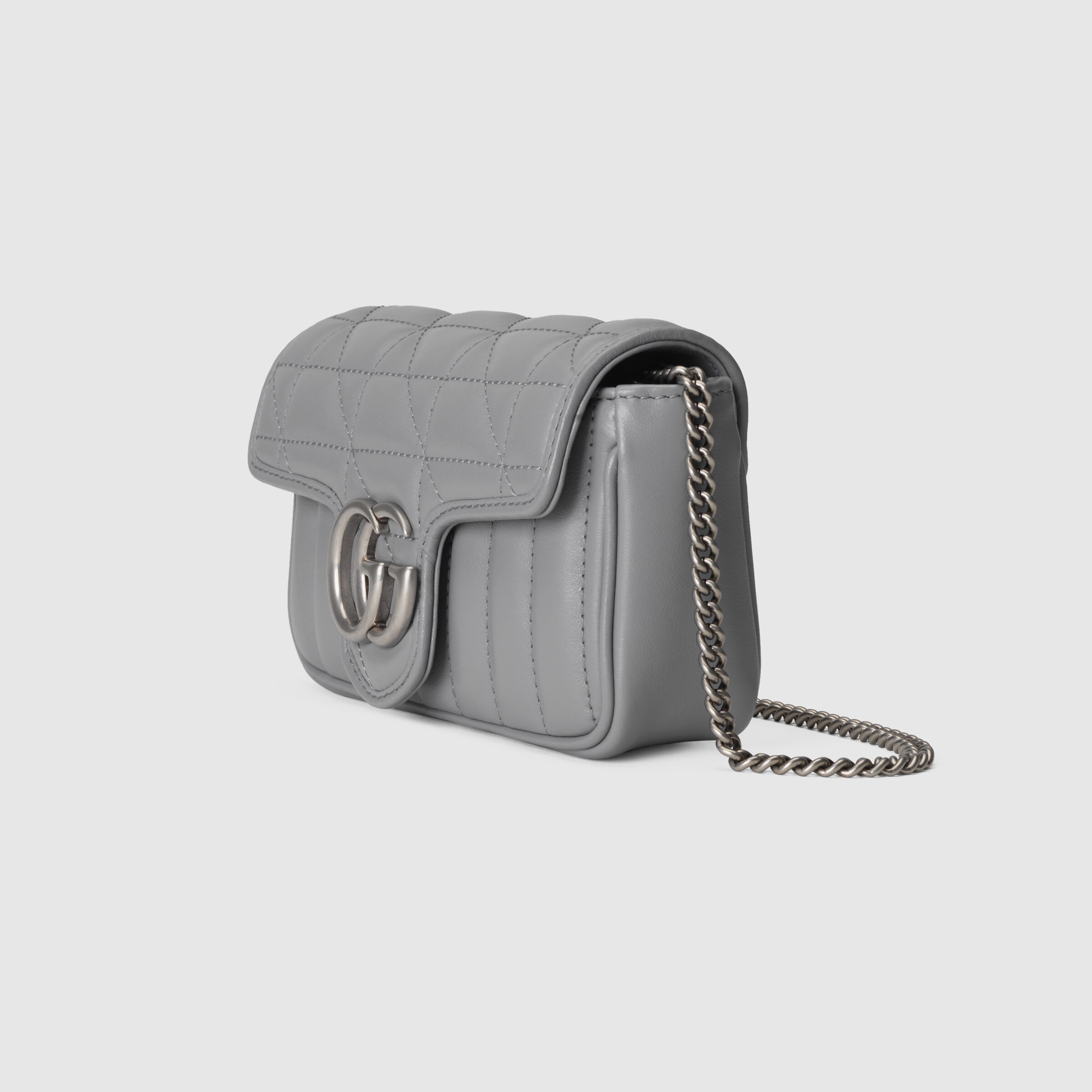 476433_DTD5N_1711_002_057_0000_Light-GG-Marmont-super-mini-bag.jpg