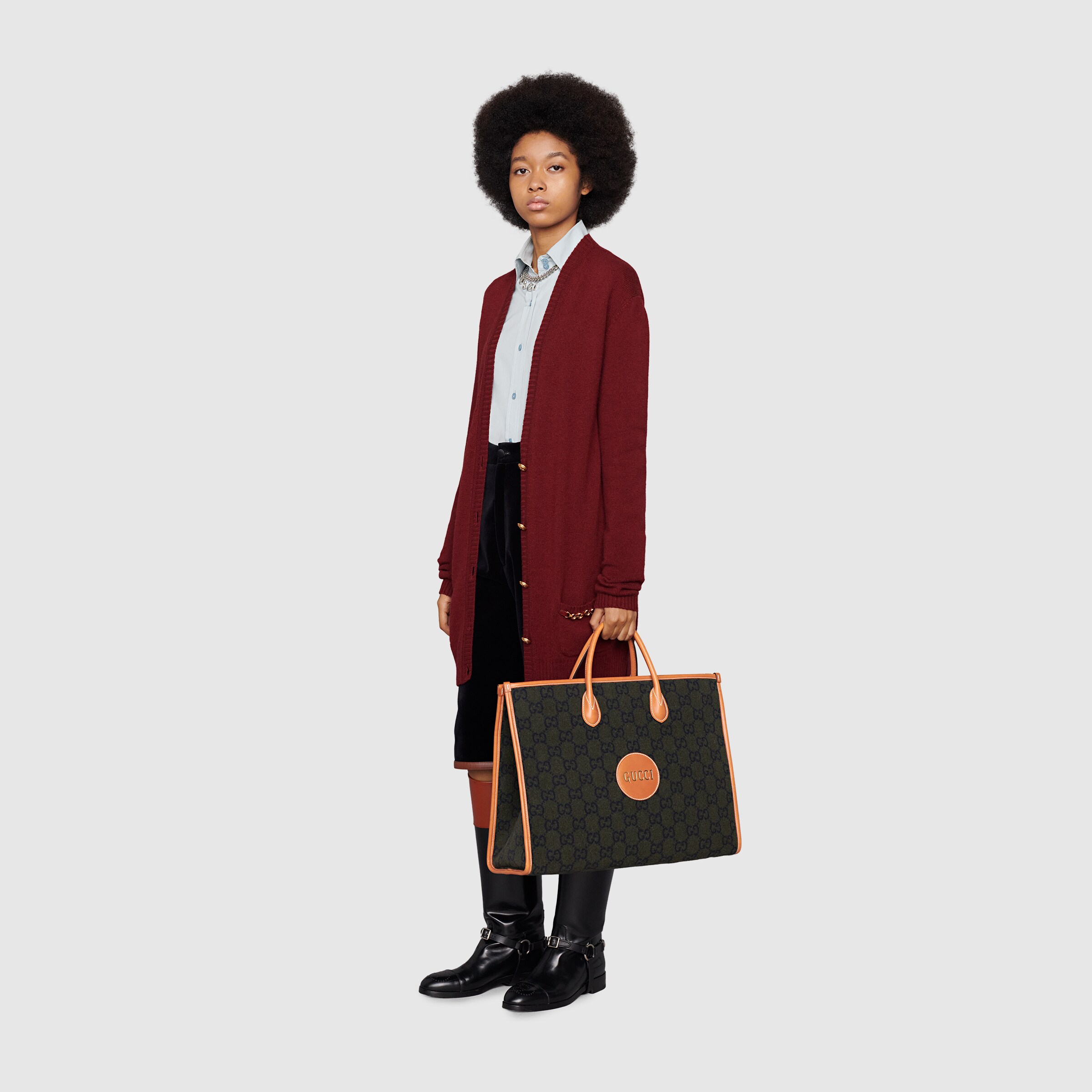 681112_2K3ET_3380_012_100_0000_Light-Tote-bag-with-Gucci-Script-logo.jpg