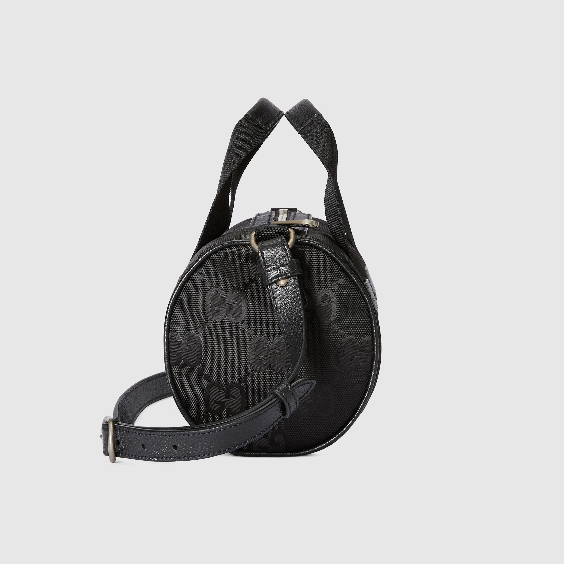 674292_H9HLN_1000_004_050_0000_Light-Gucci-Off-The-Grid-shoulder-bag.jpg