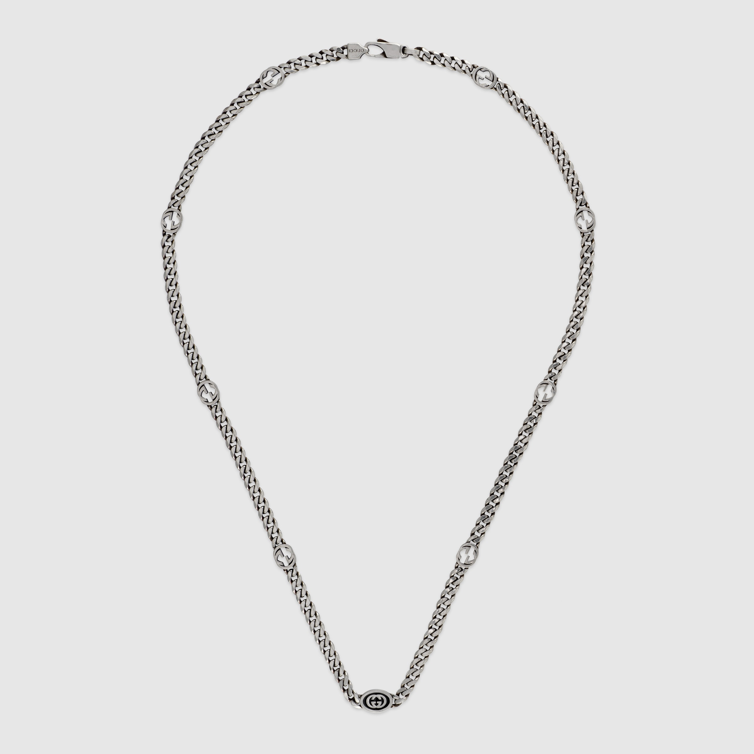 678661_J8410_8191_009_100_0000_Light-Thin-Interlocking-G-necklace.jpg