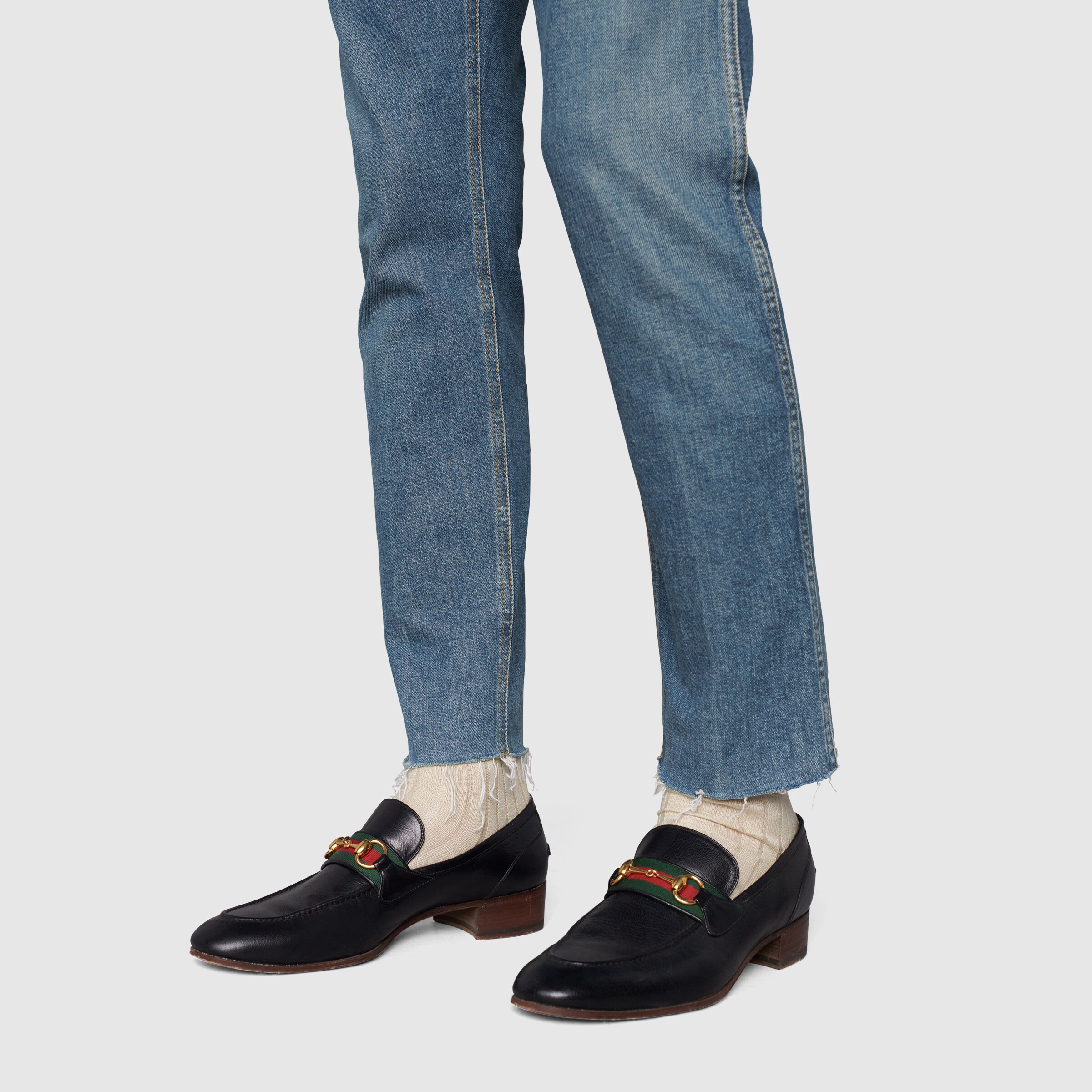 681284_XDBP7_4011_010_100_0000_Light-Stretch-denim-trousers-with-raw-cut-hem.jpg