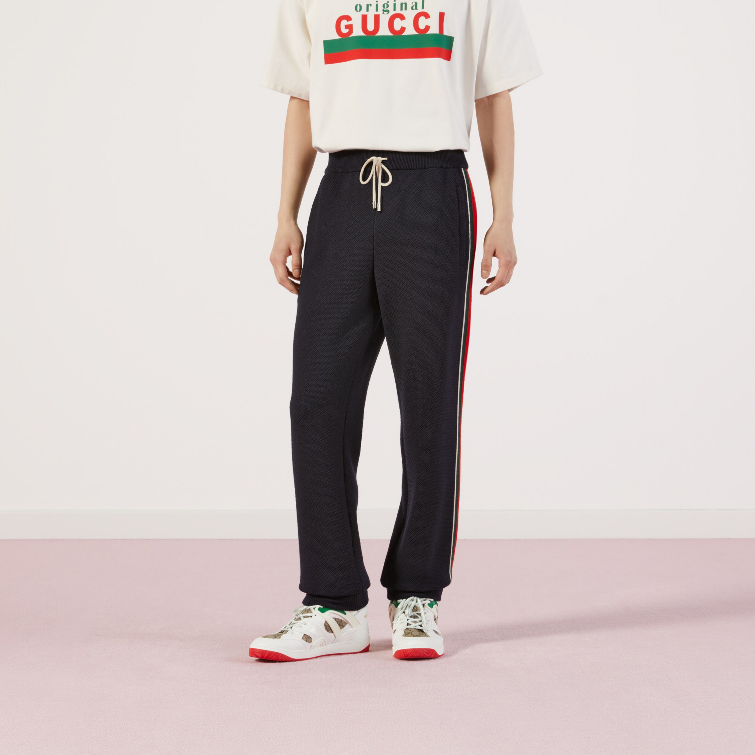 673329_XJDUW_4548_010_100_0000_Light-Wool-jersey-track-bottoms-with-Web.jpg