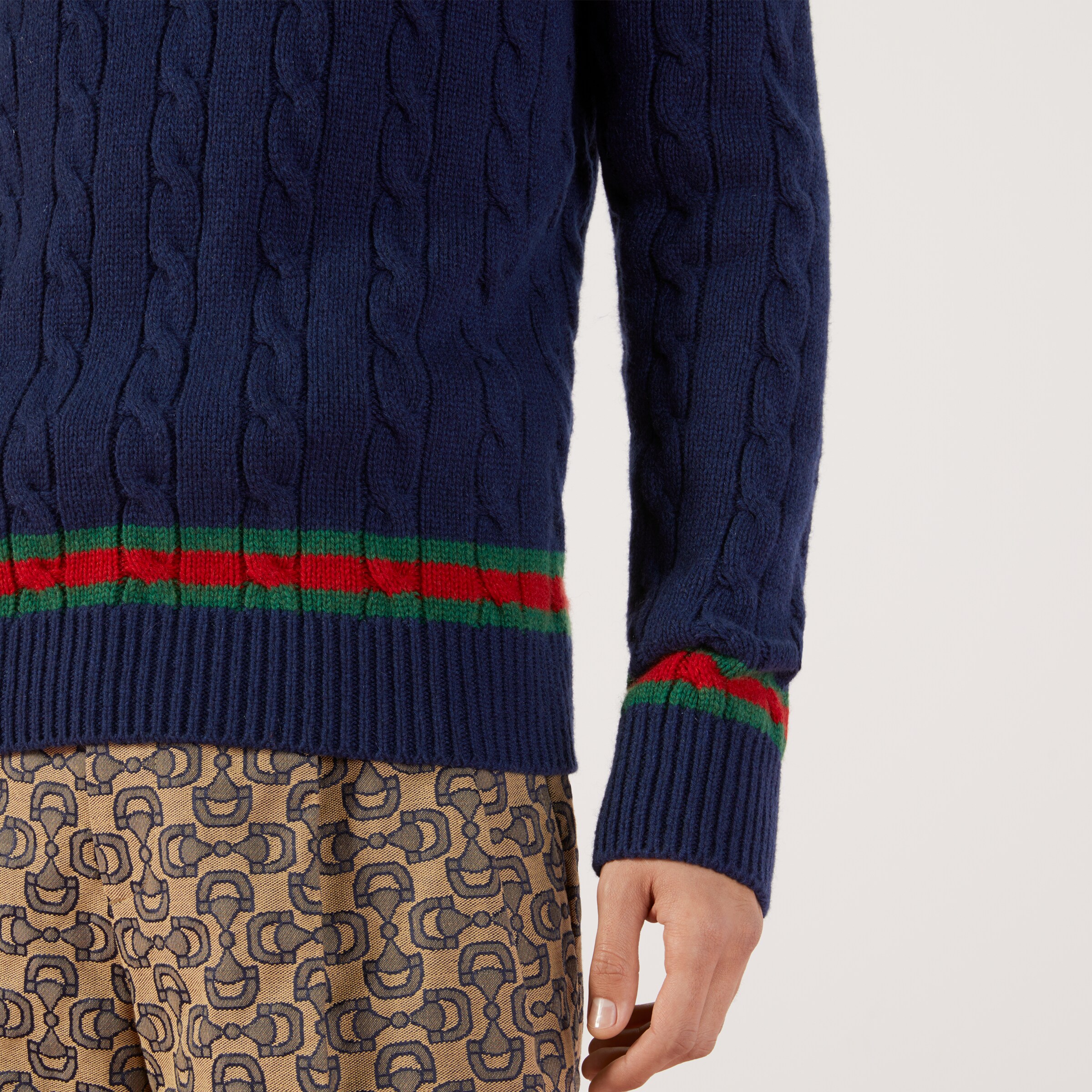 673489_XKB2N_4684_005_100_0000_Light-Cable-knit-jumper-with-Web.jpg