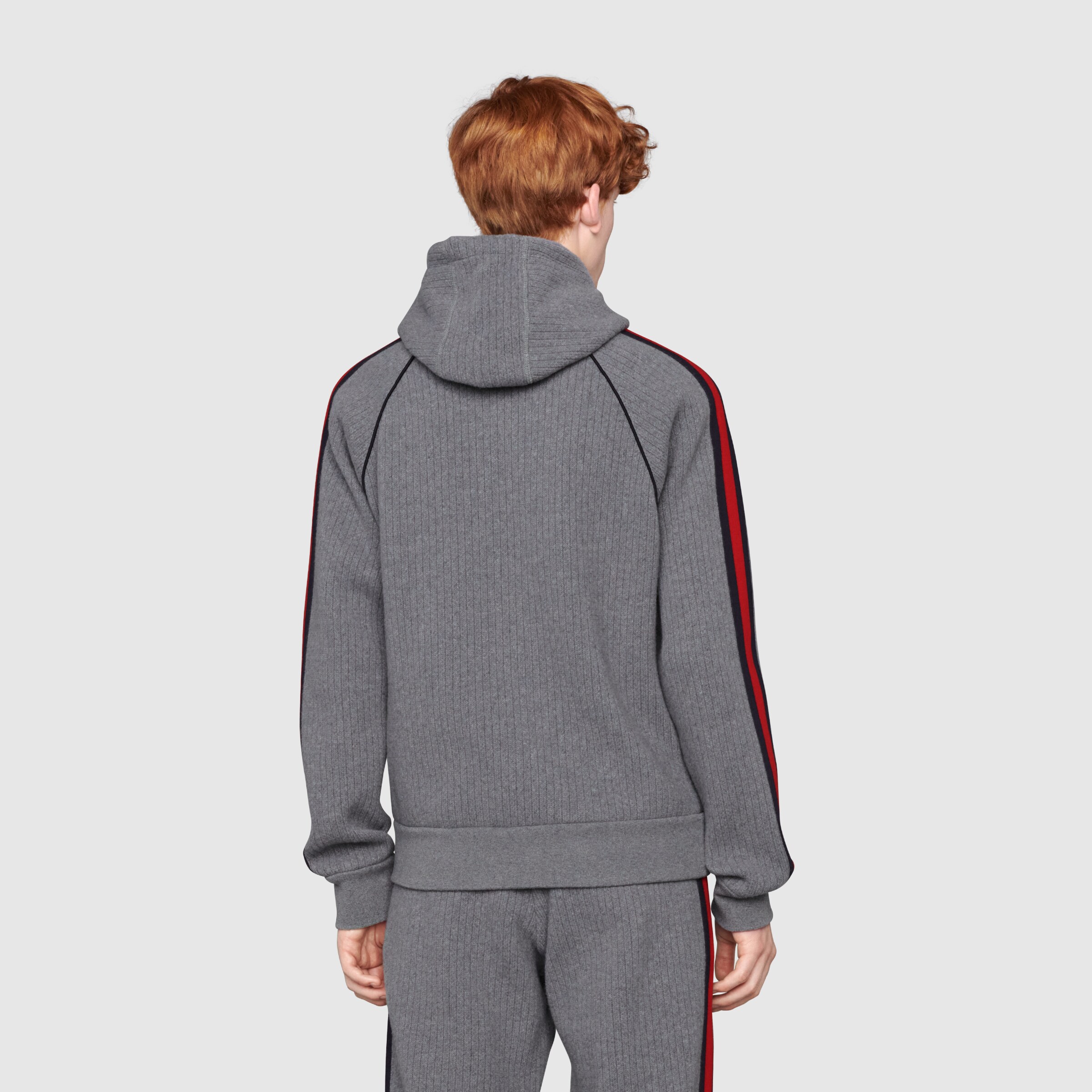 673623_XJDU4_1093_005_100_0000_Light-Hooded-sweatshirt-with-Web.jpg